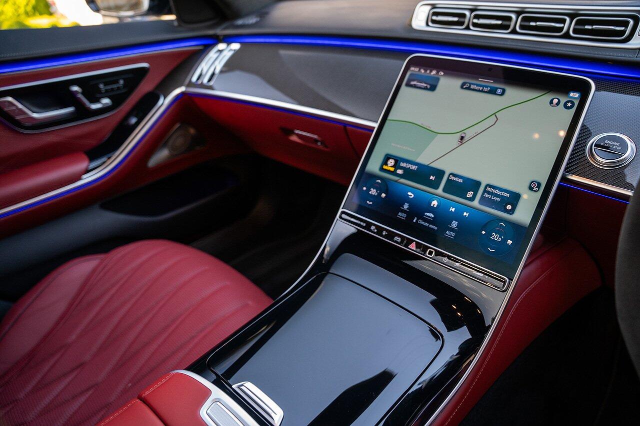 Mercedes-Benz S-Class view 50
