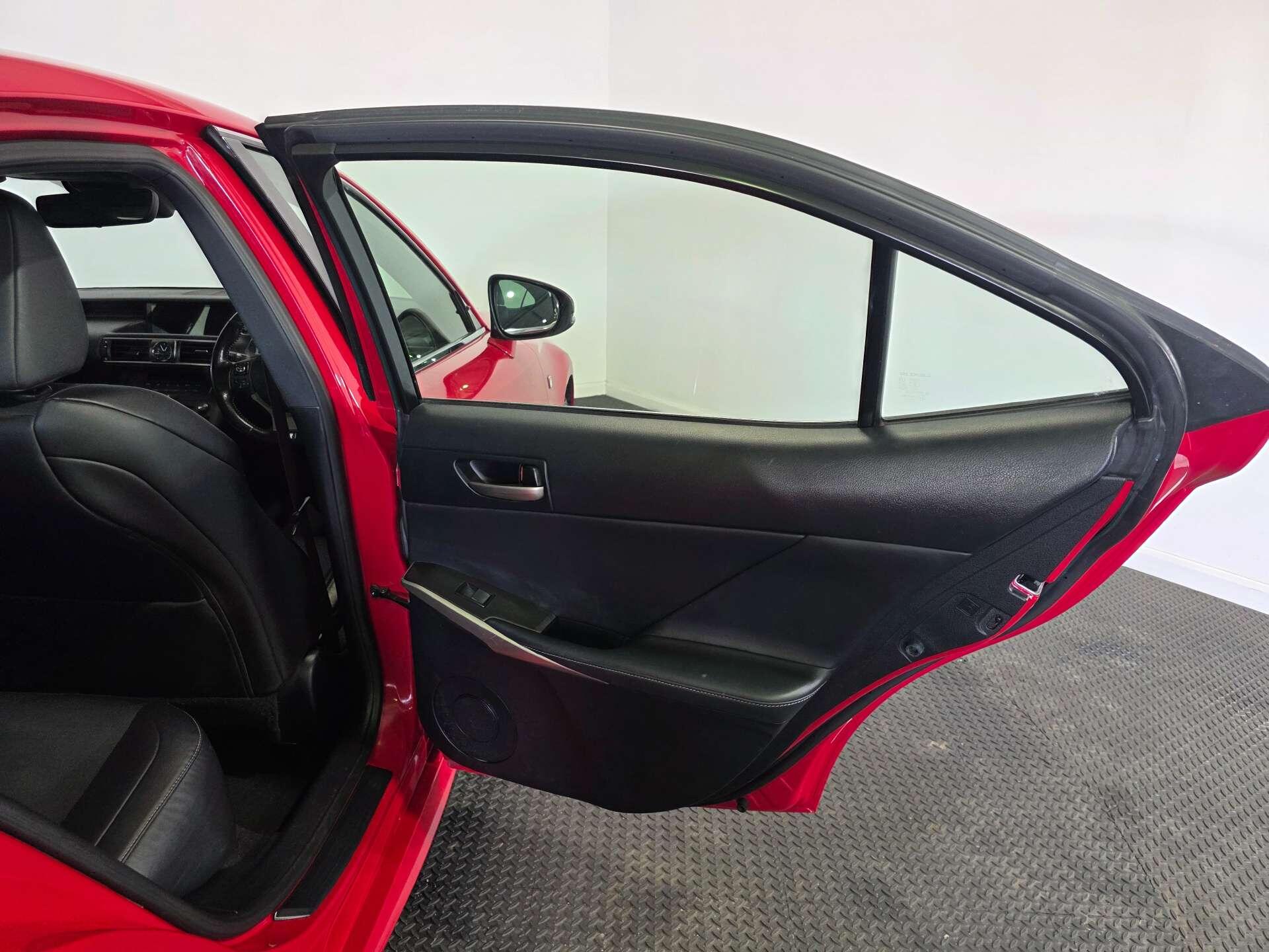 Lexus Is view 32