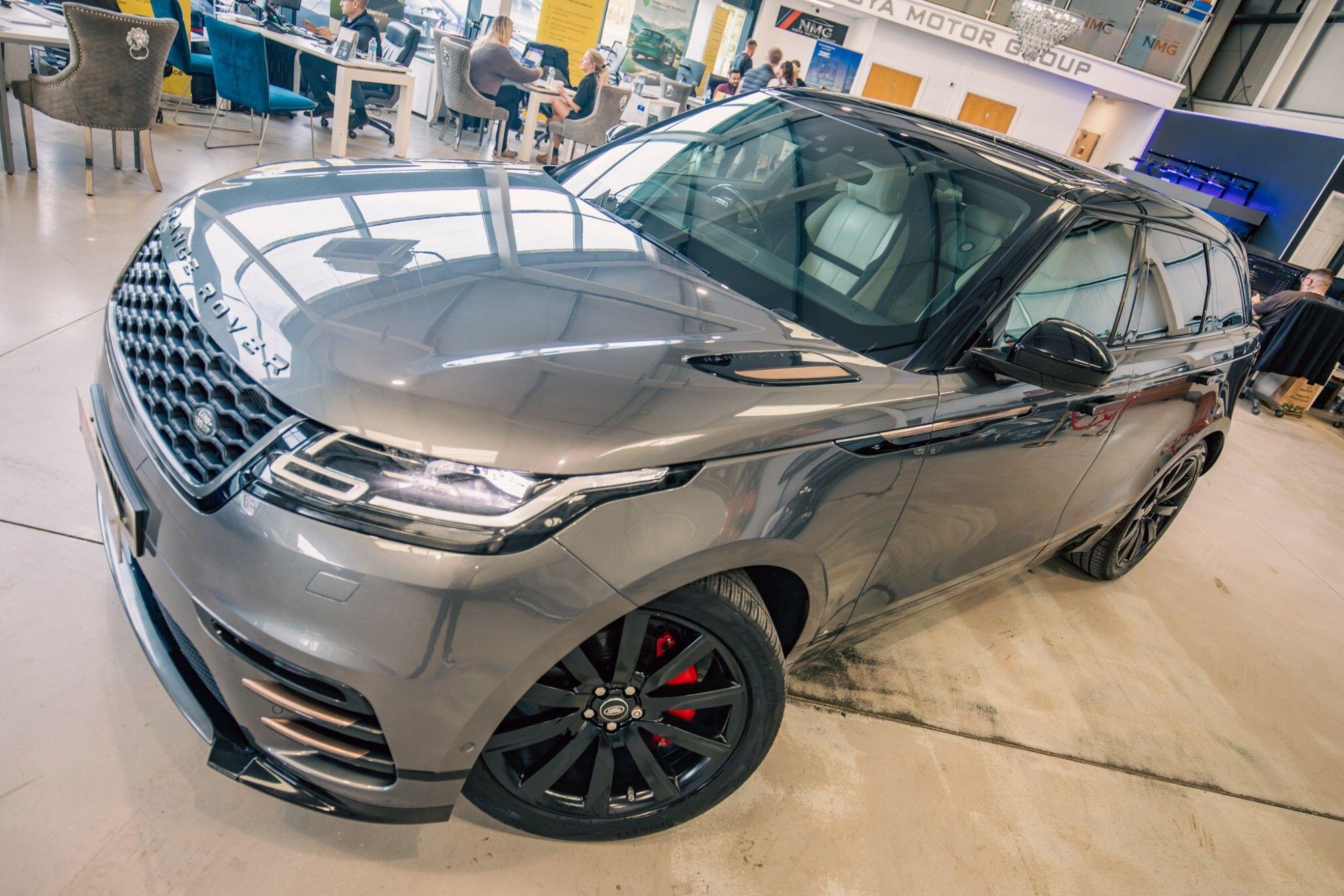 Land Rover Range Rover Velar view 5