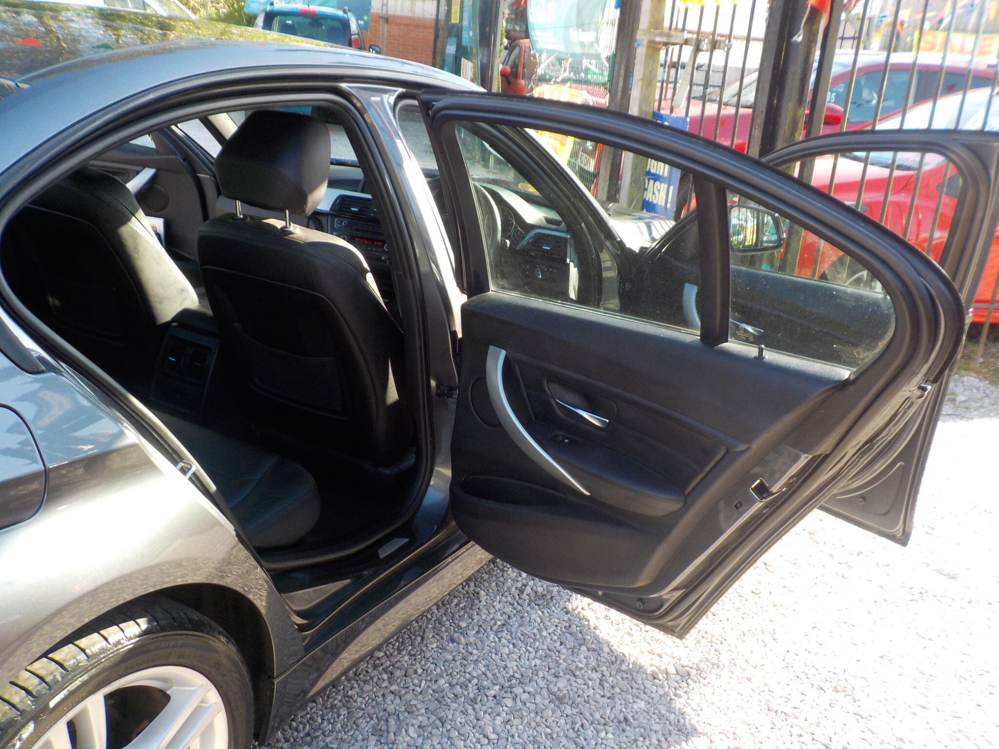BMW 3 Series 2.0 320i M Sport xDrive Euro 5 (s/s) 4dr