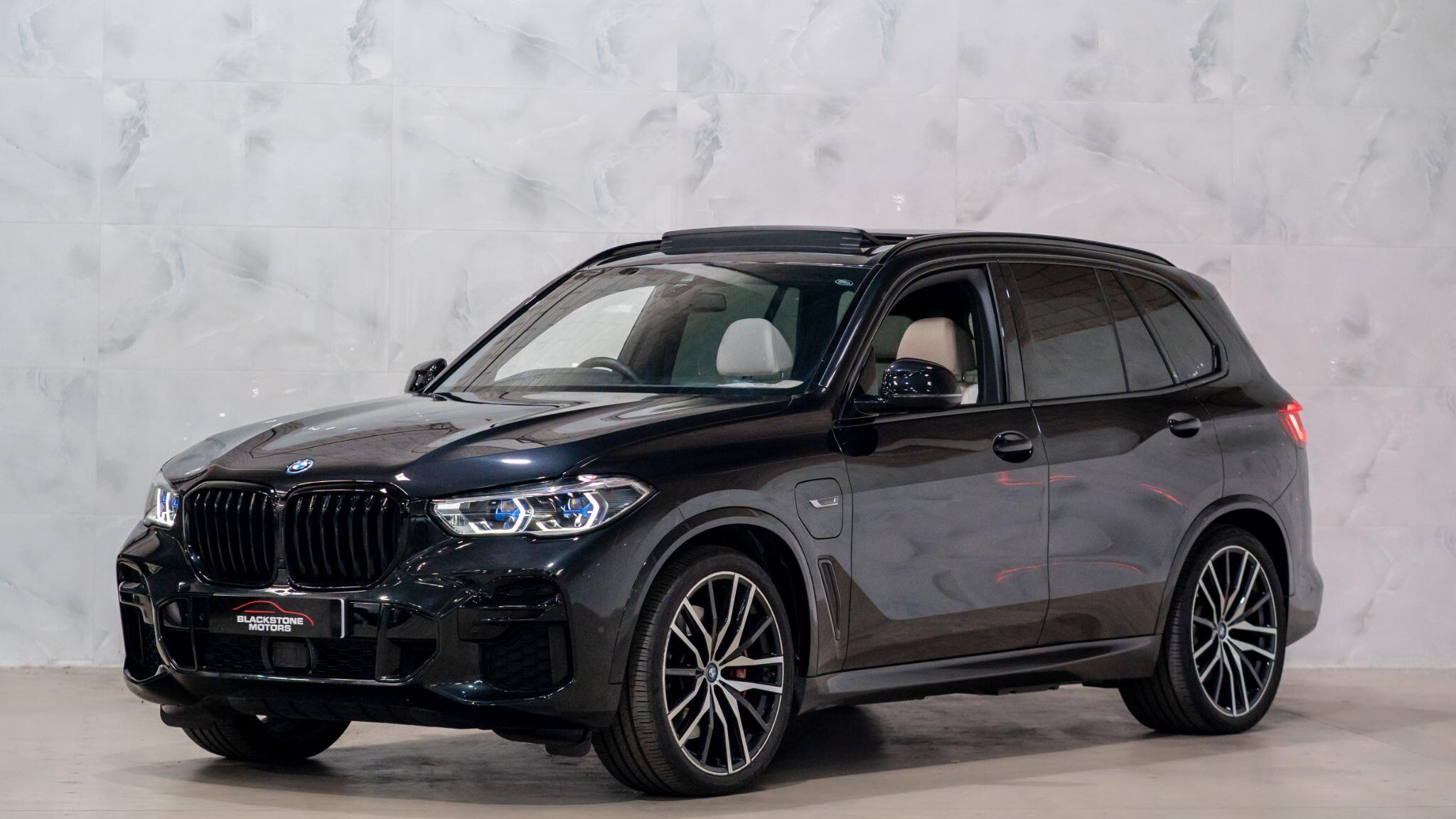 BMW X5 view 5