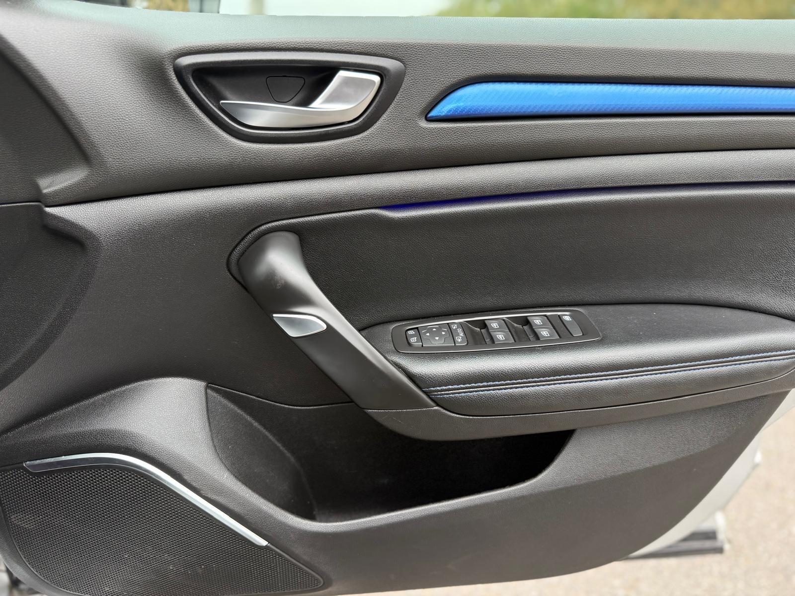 Renault Megane view 45