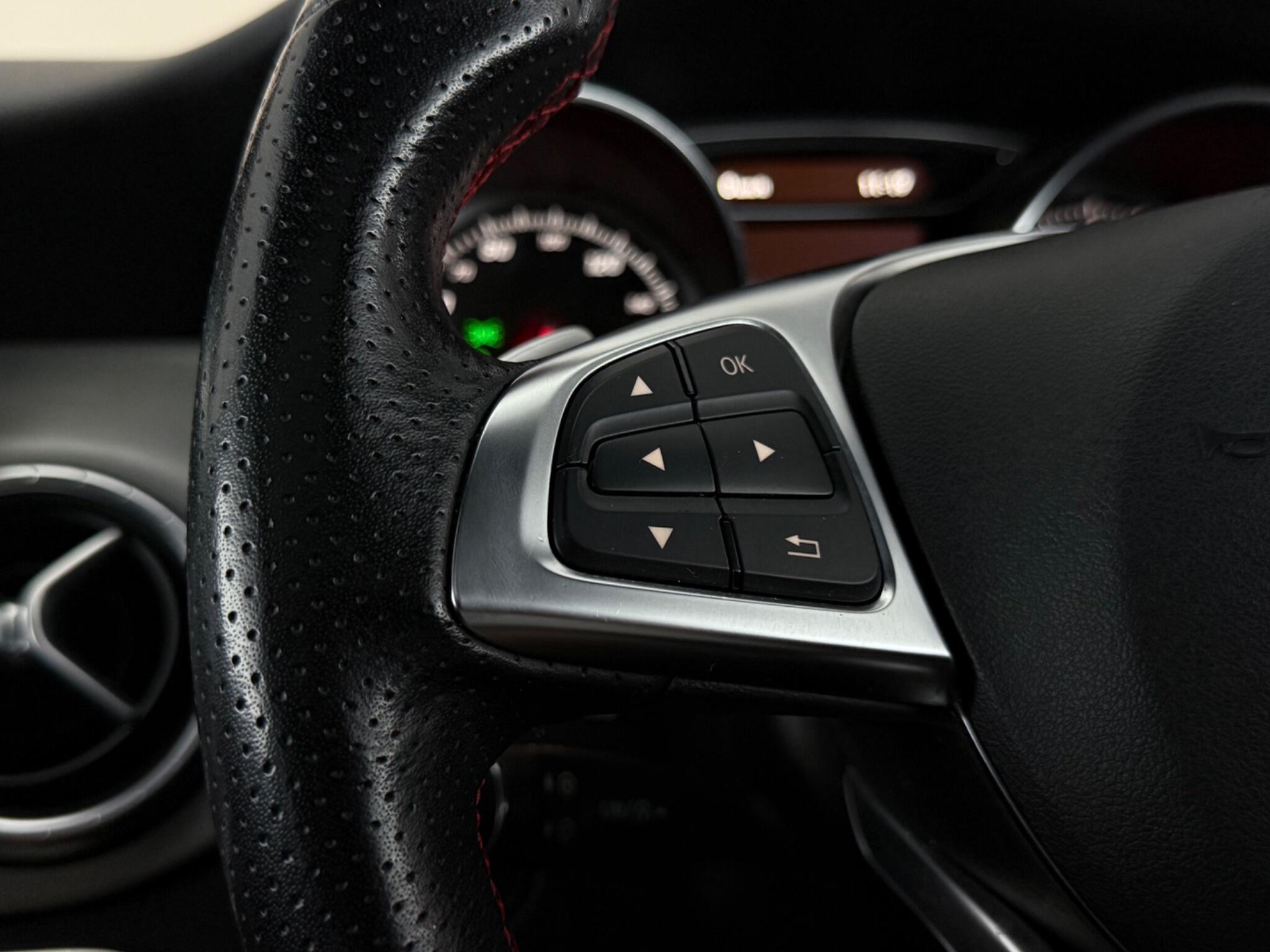 Mercedes-Benz CLA view 14