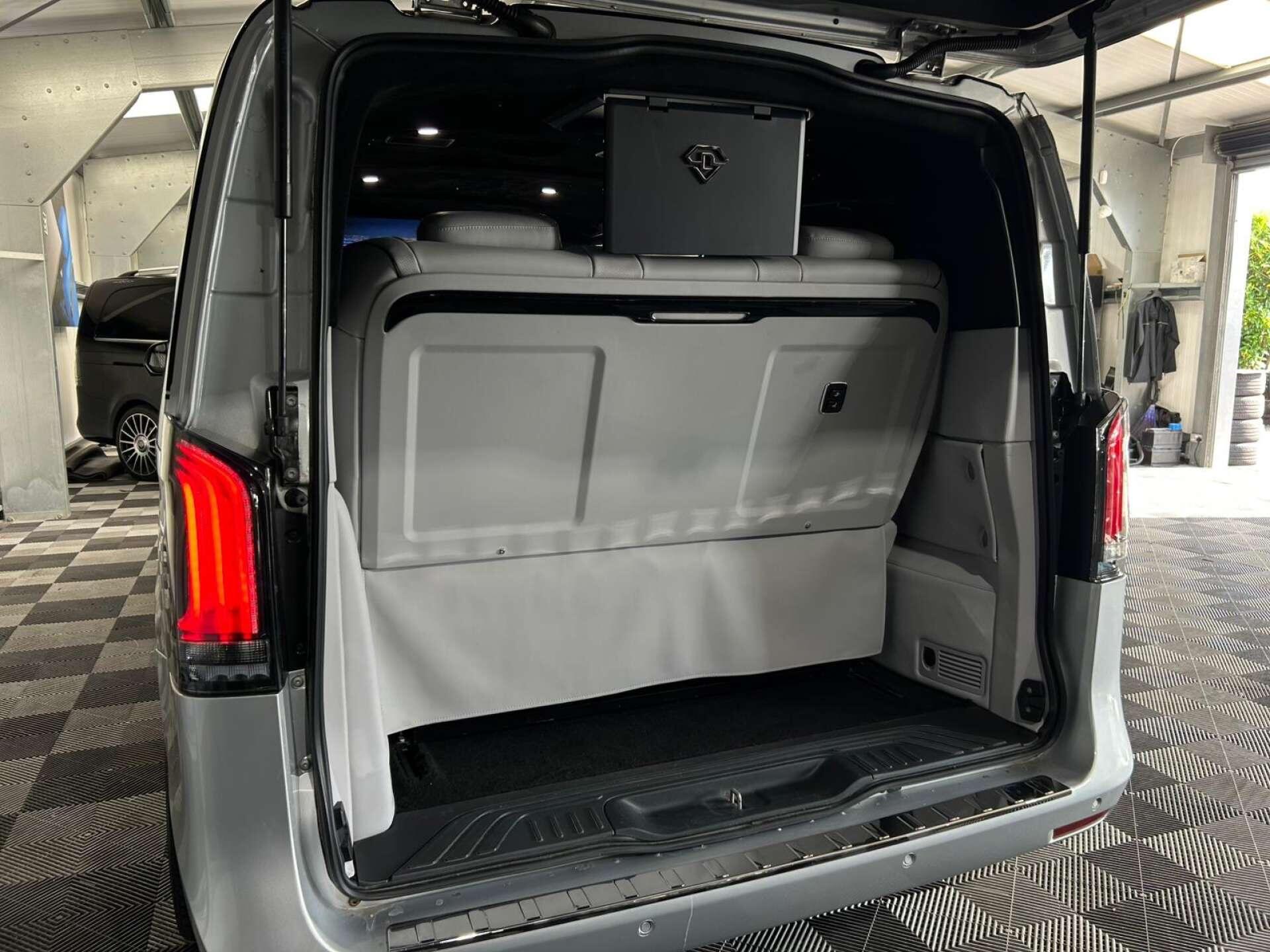 Mercedes-Benz Vito view 18