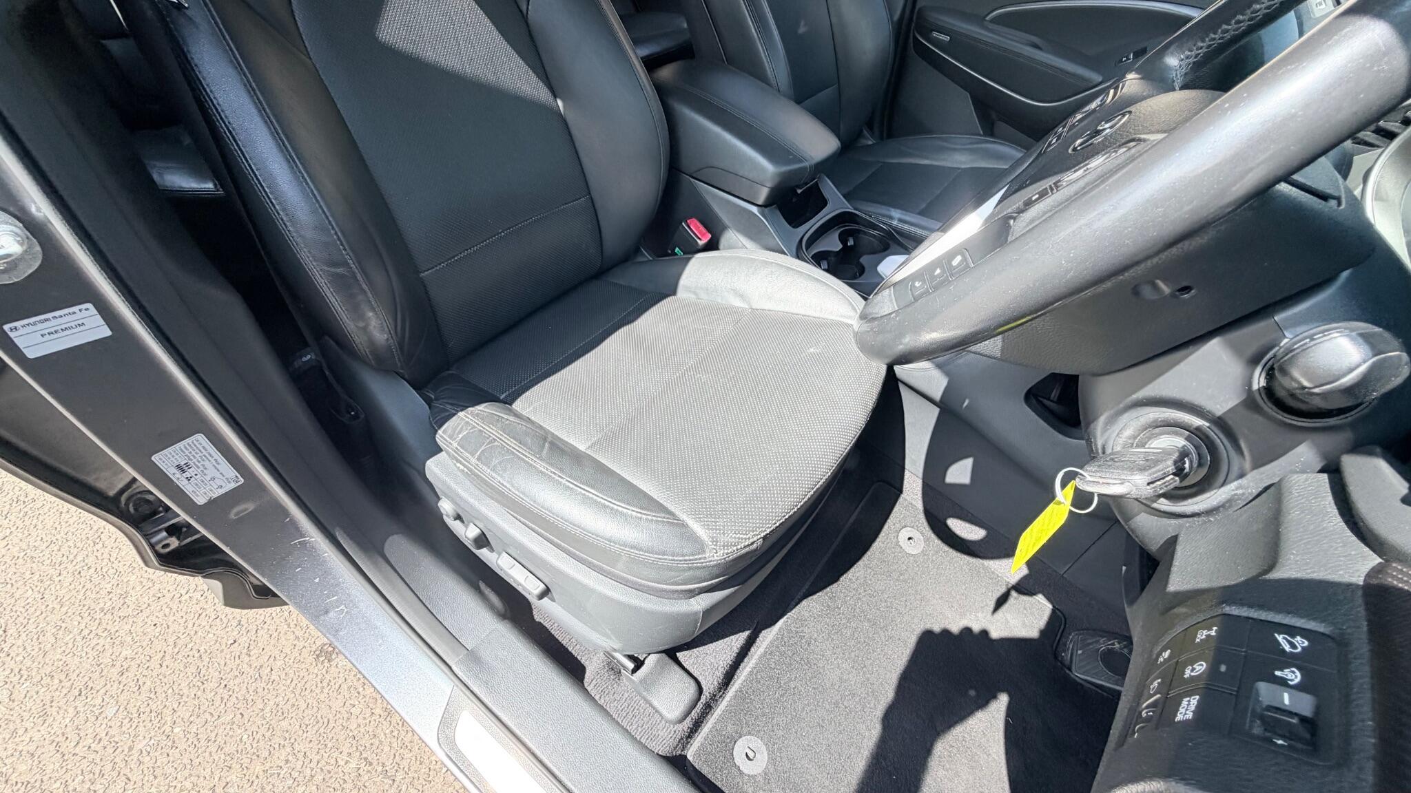 Hyundai Santa Fe view 28