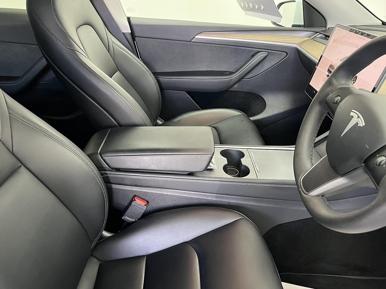 Tesla Model Y view 8