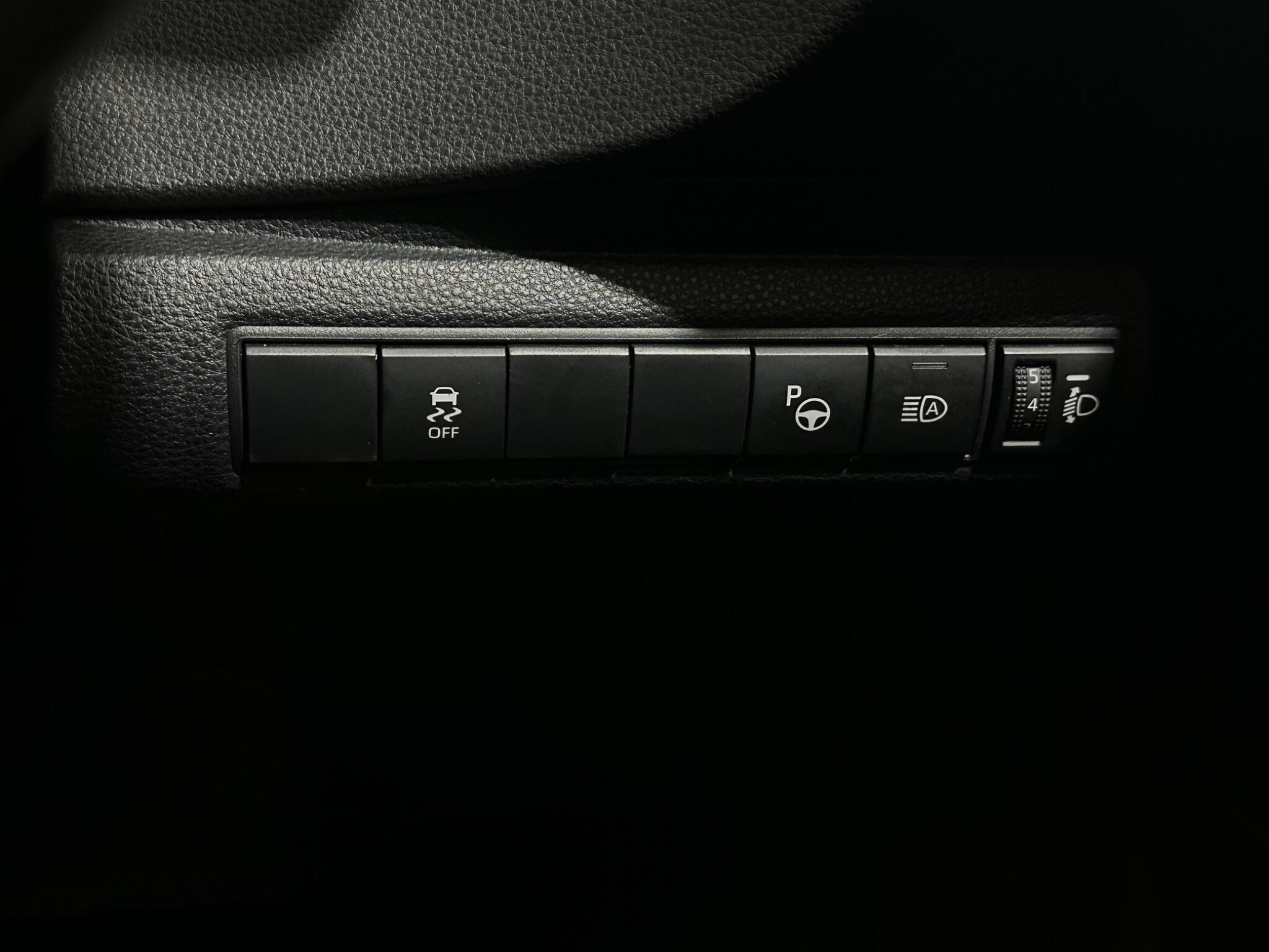 Toyota Corolla view 17