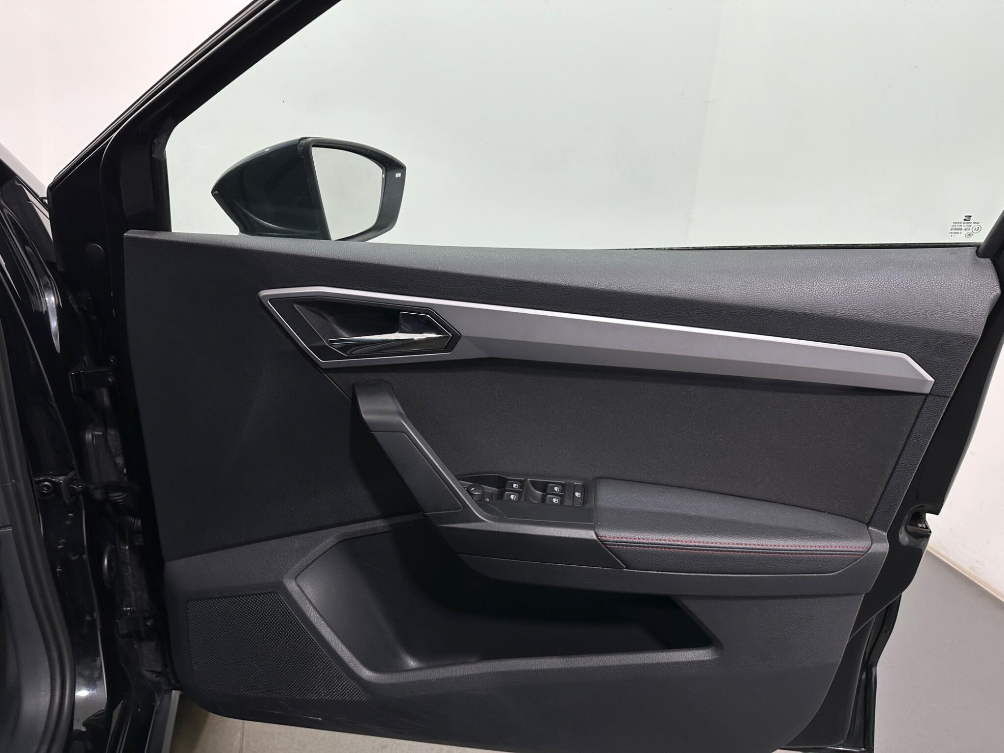 Seat Arona view 32