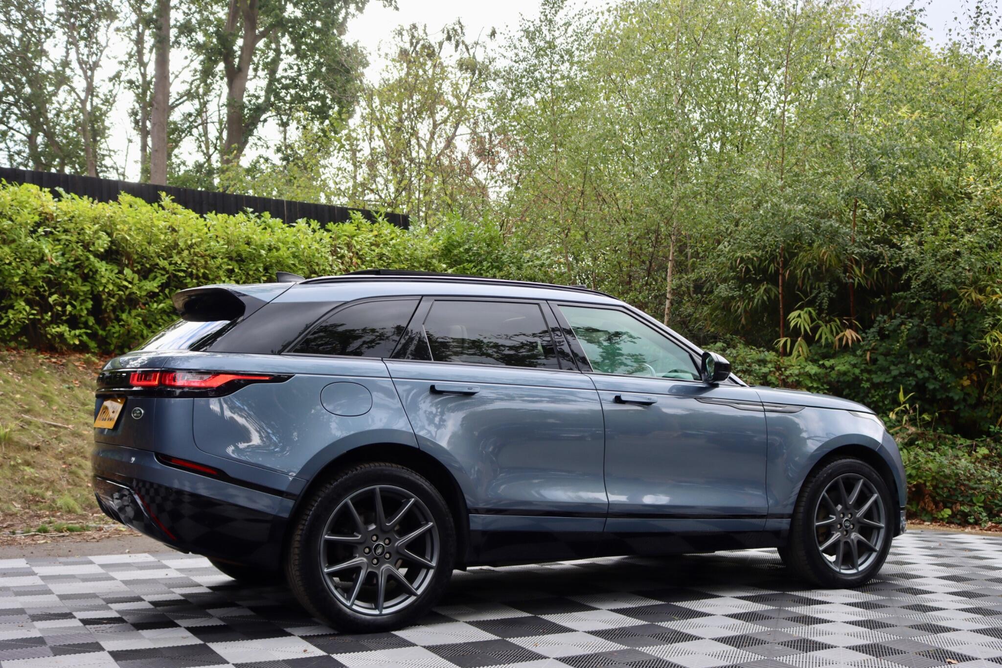 Land Rover Range Rover Velar view 49