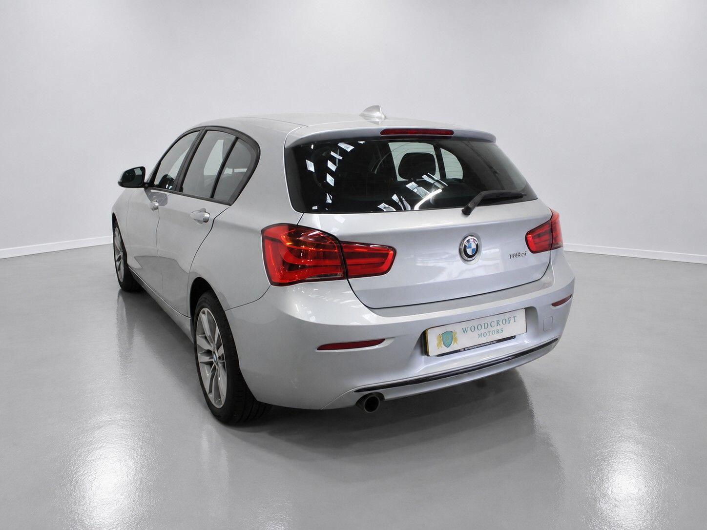 BMW 1 Series view 7