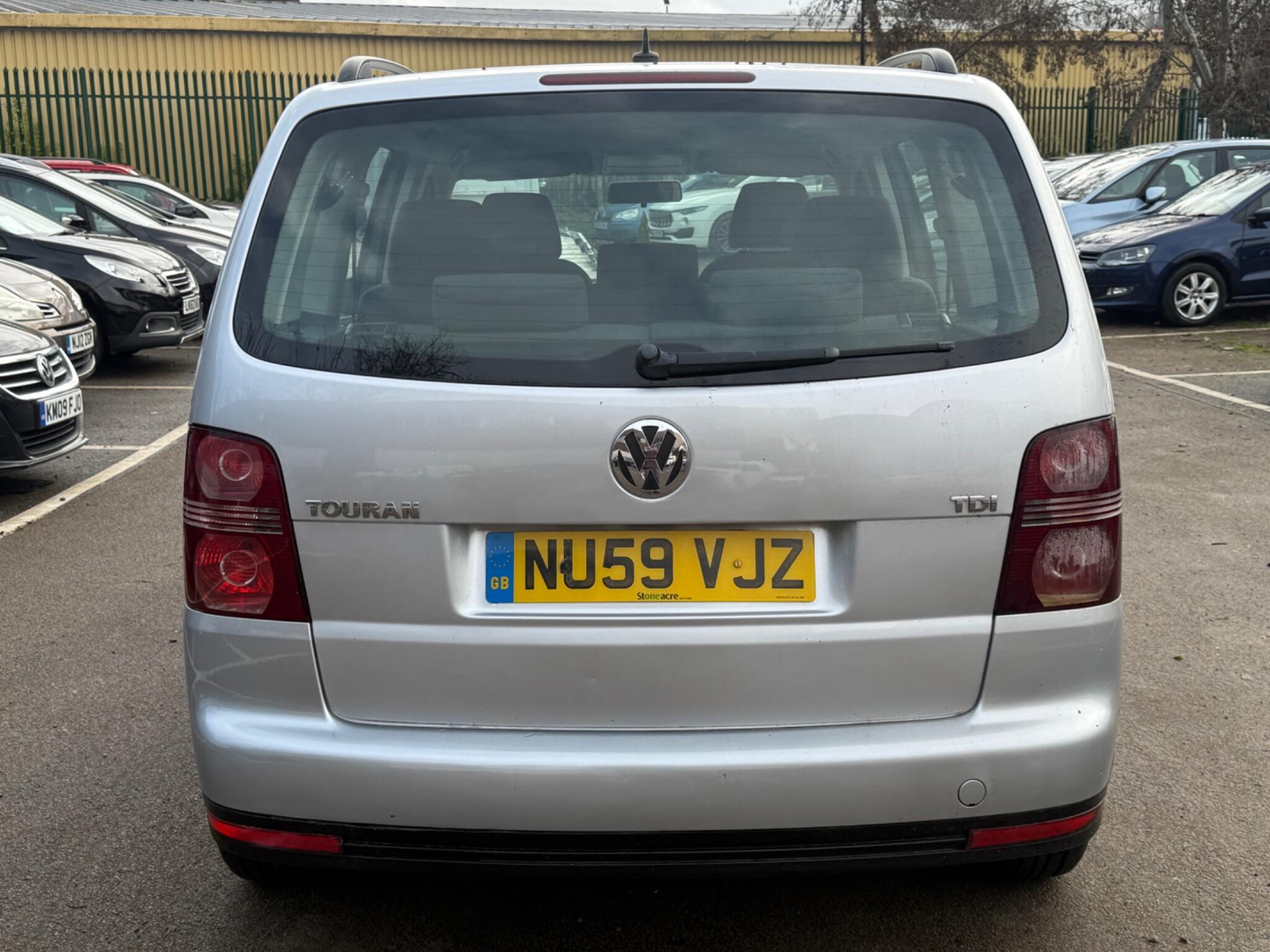 Volkswagen Touran - Image 9