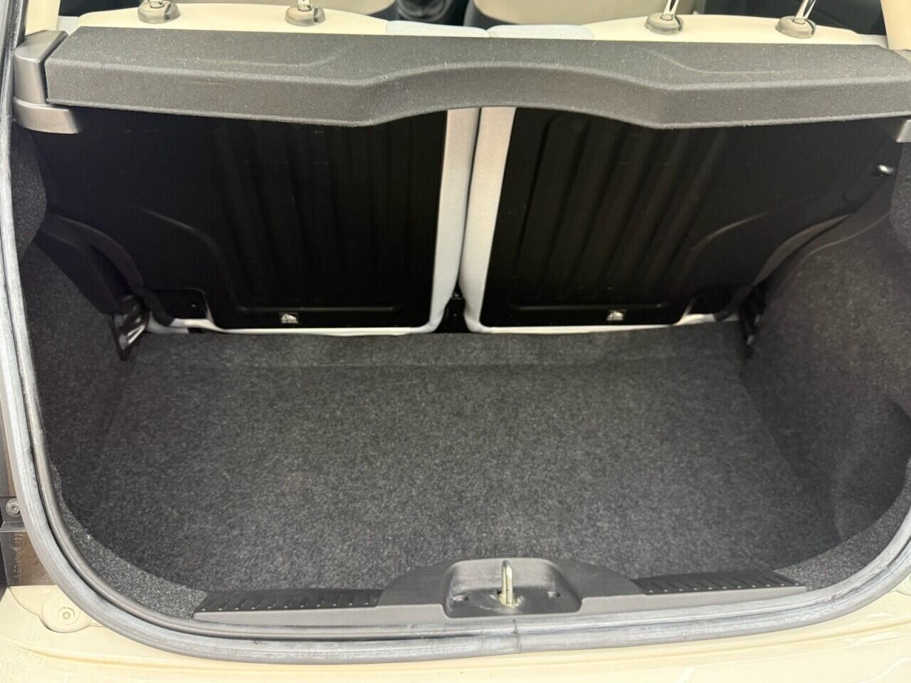 Fiat 500 view 32