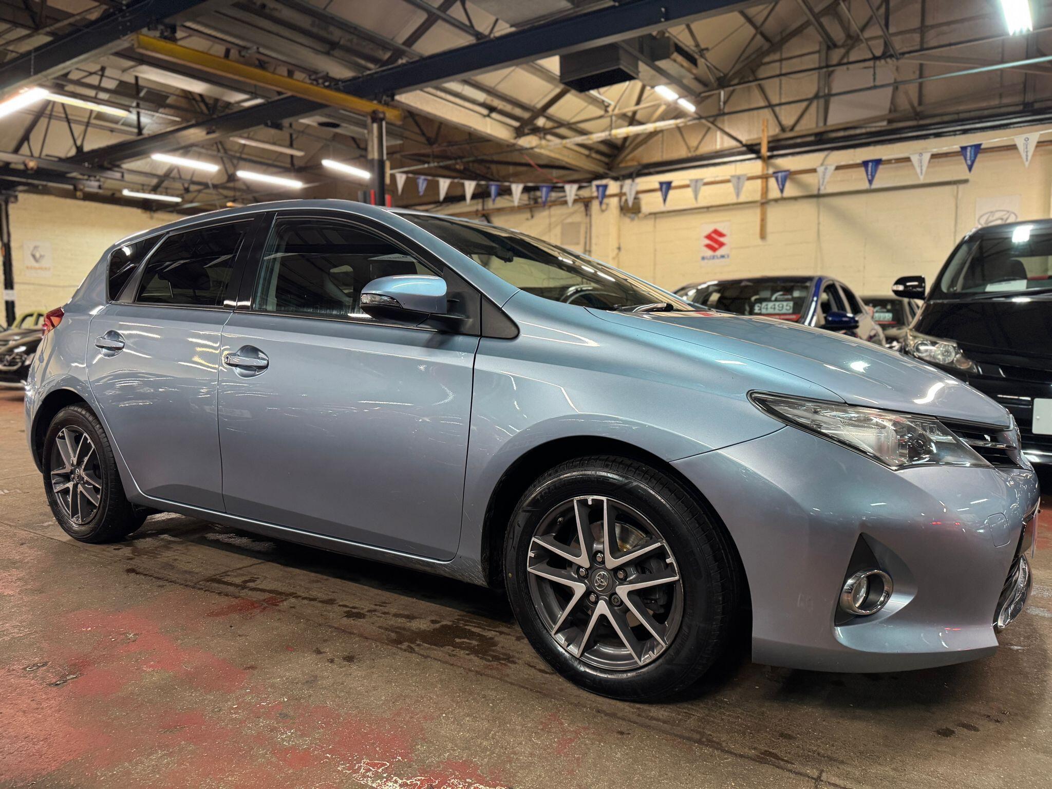 2014 Toyota Auris 1.6 Icon Plus Hatchback