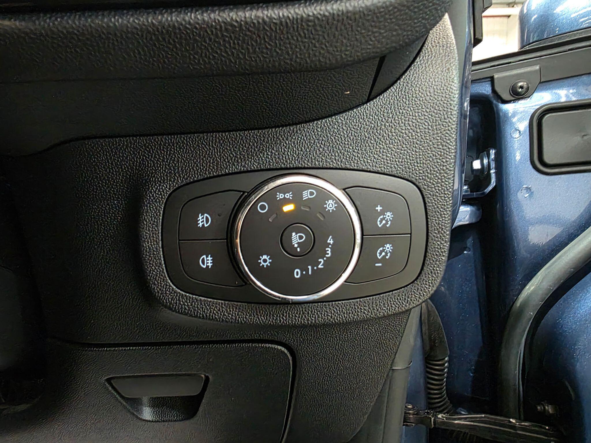 Ford Fiesta view 14