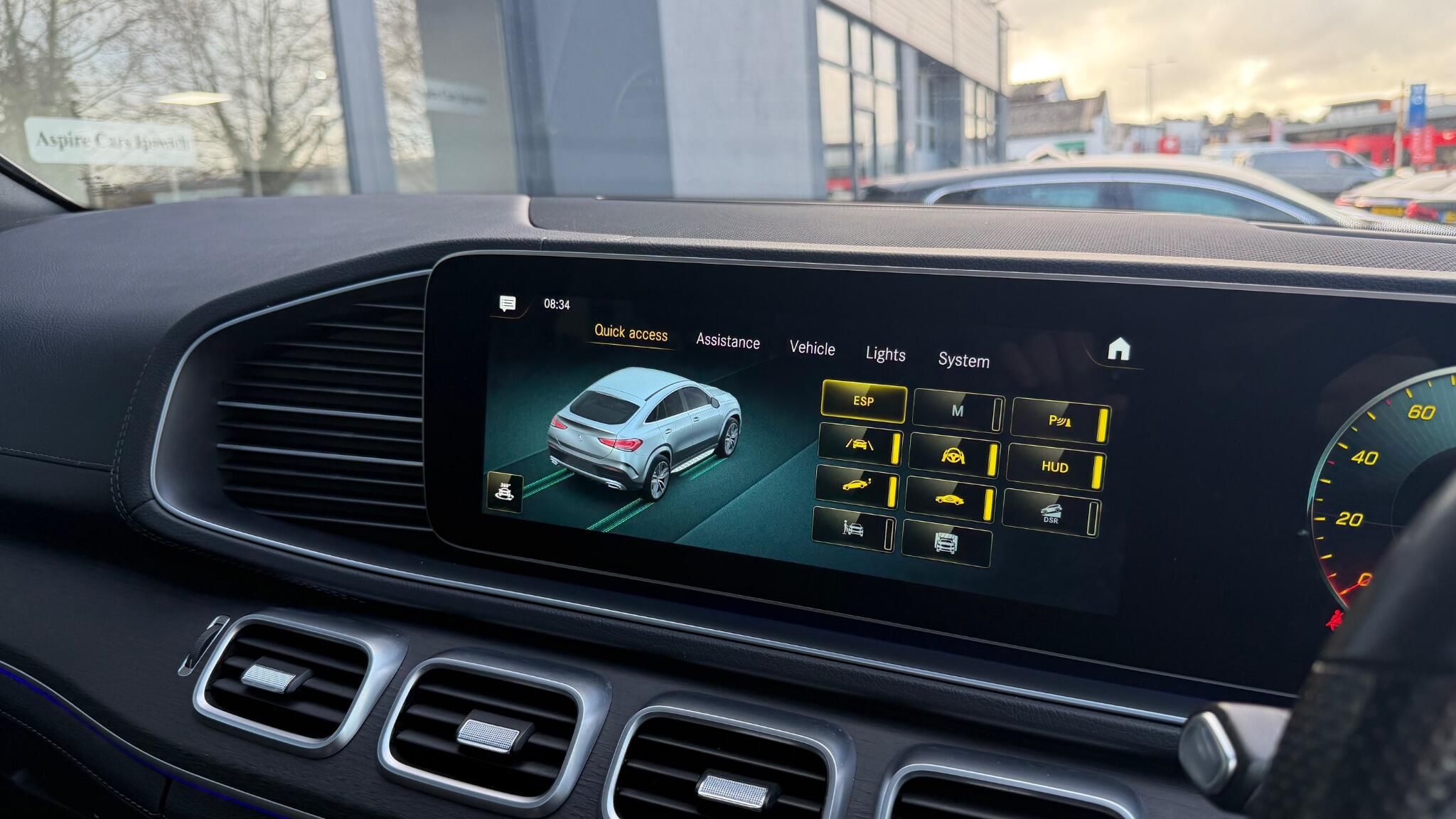 Mercedes-Benz Gle view 10