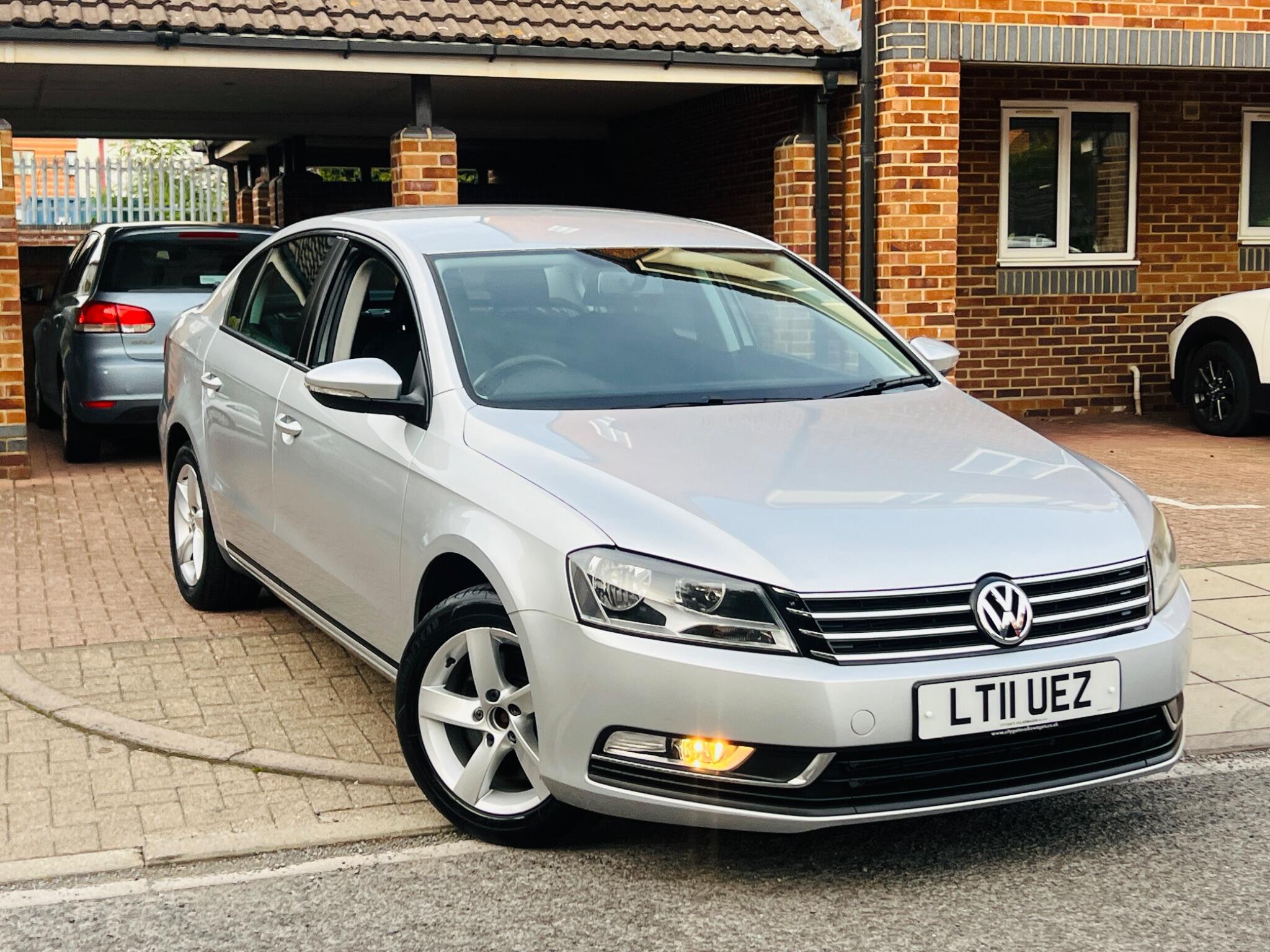 Volkswagen Passat view 16