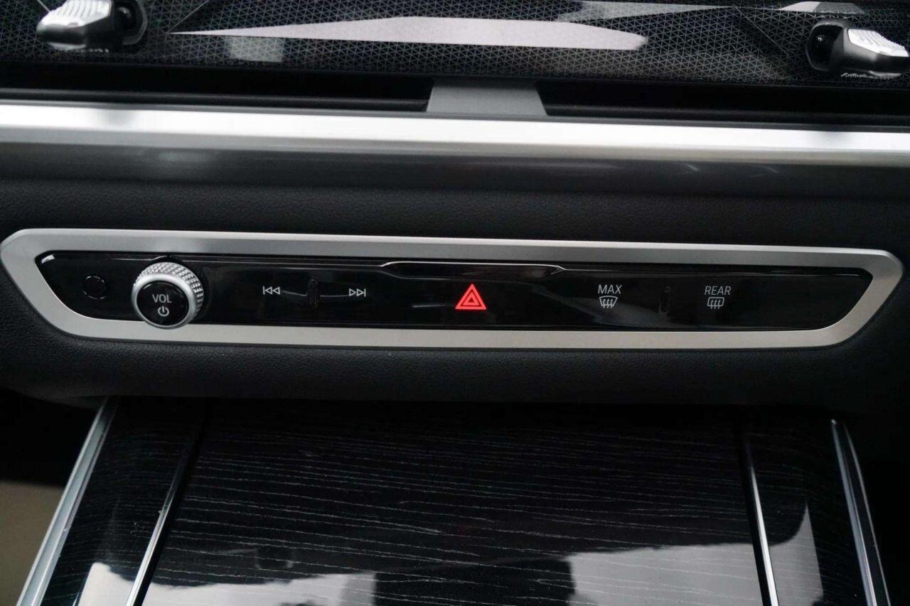BMW X5 view 37