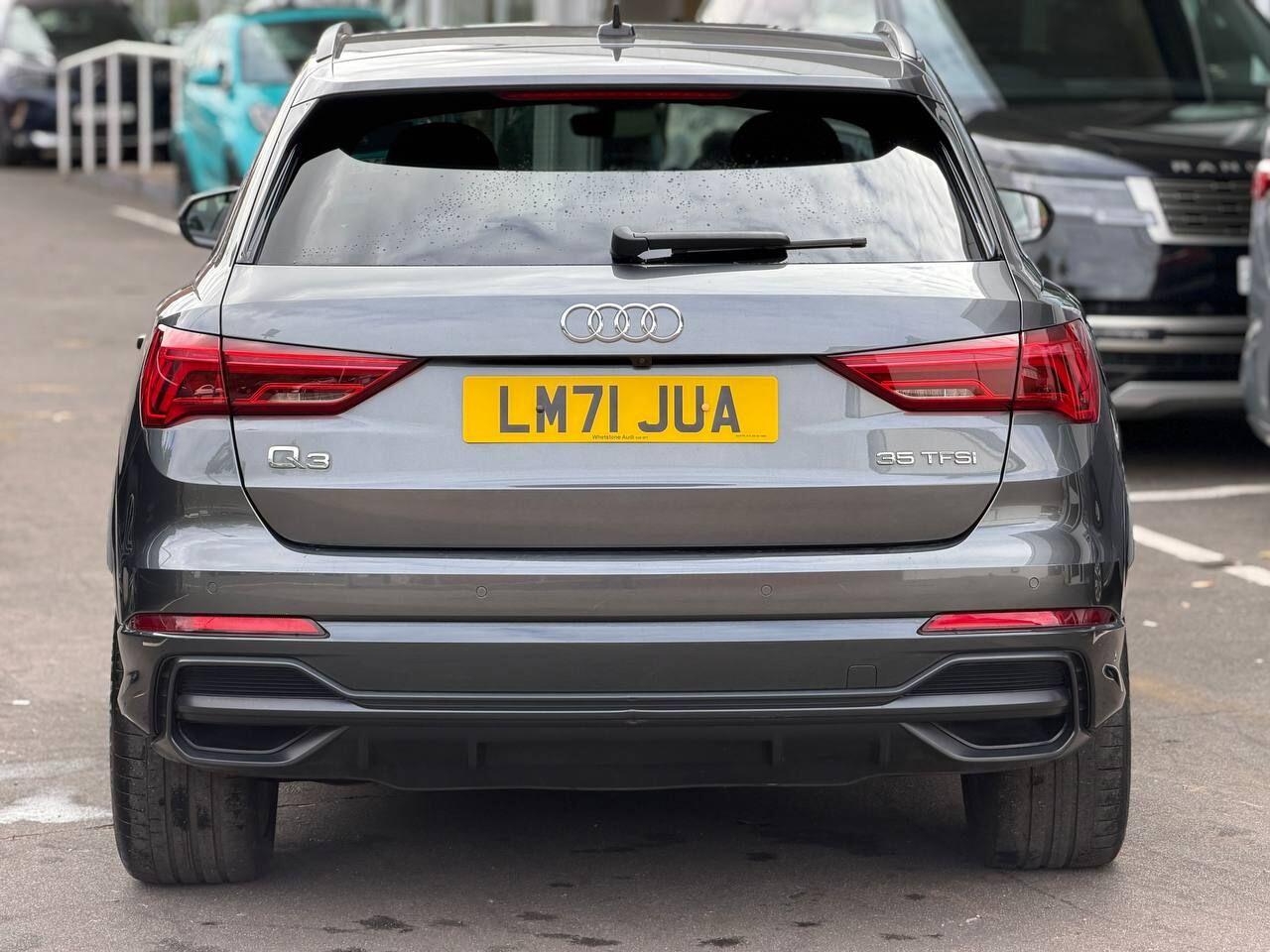 Audi Q3 view 68