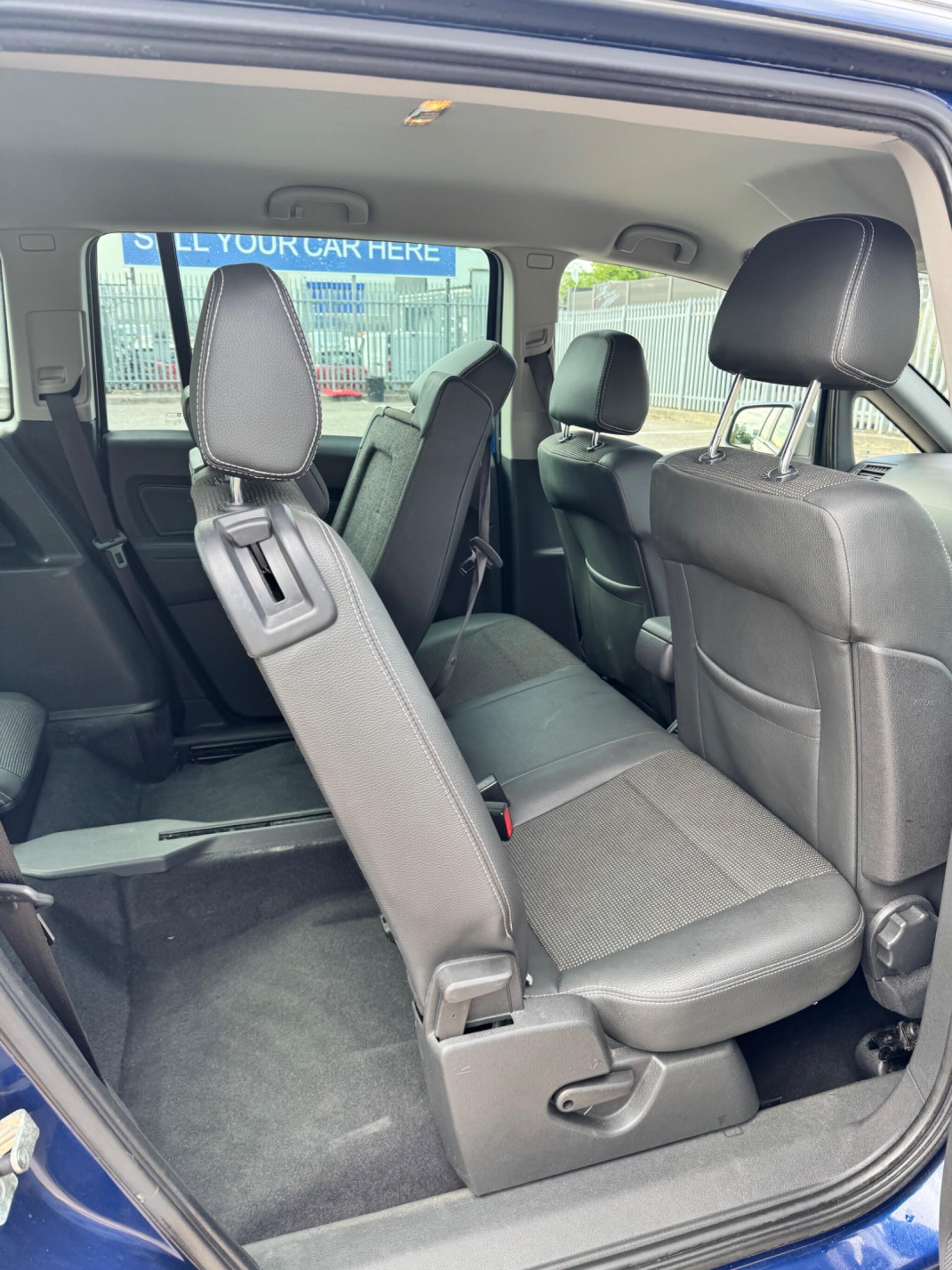 Vauxhall Zafira view 35