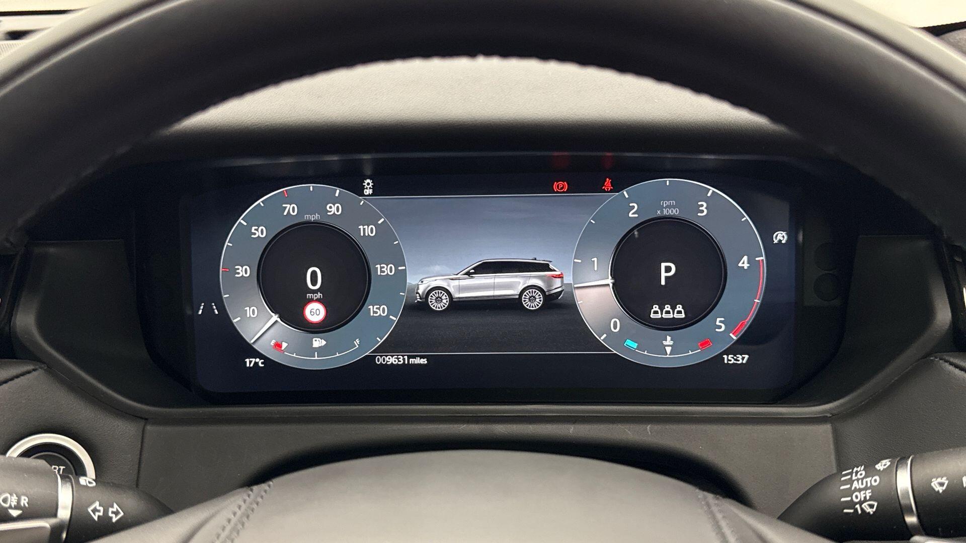 Land Rover Range Rover Velar view 16