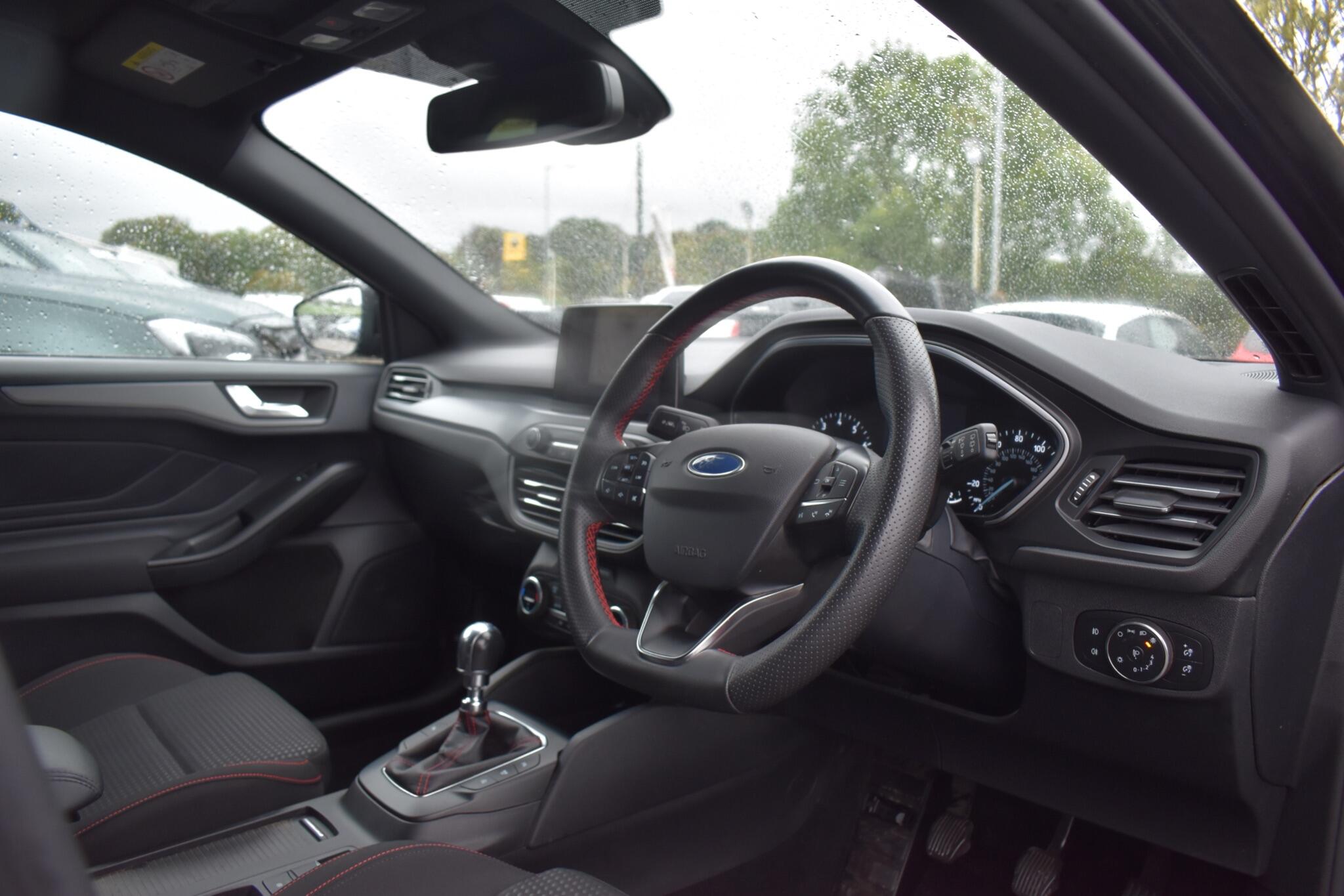 Focus - 1.0T EcoBoost ST-Line Style Euro 6 (s/s) 5dr - Image 8