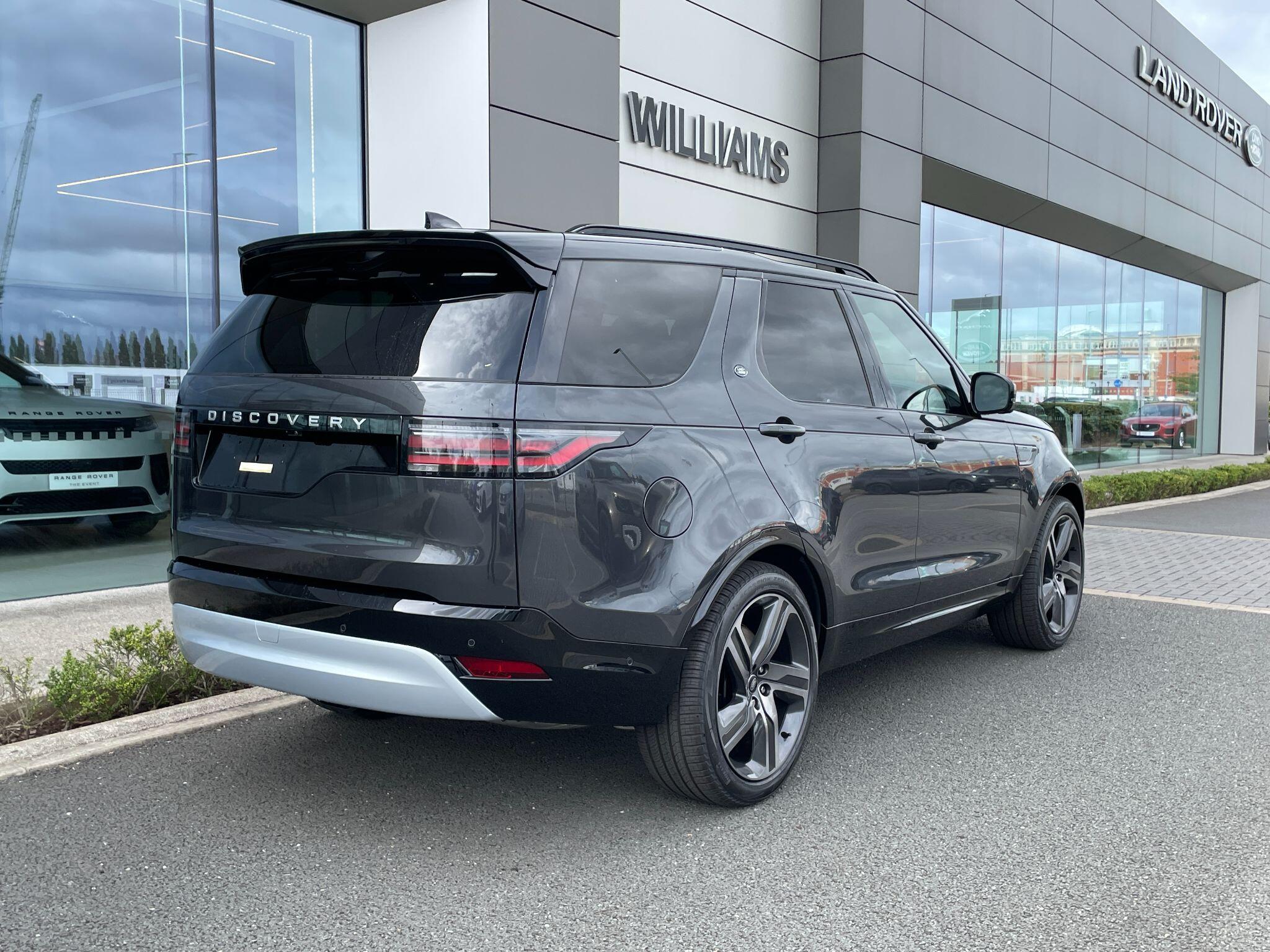 Land Rover Discovery view 9