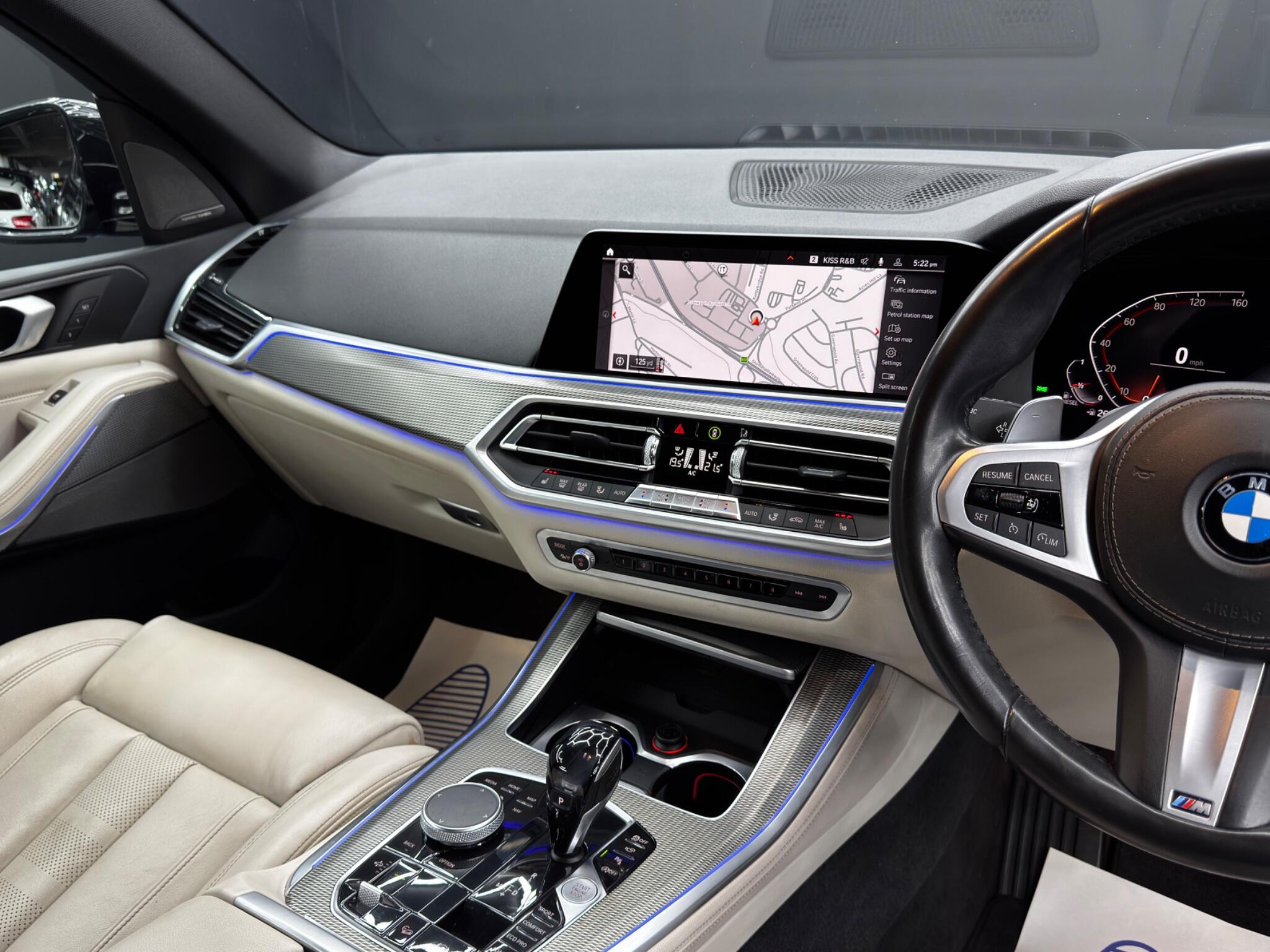 BMW X5 view 25