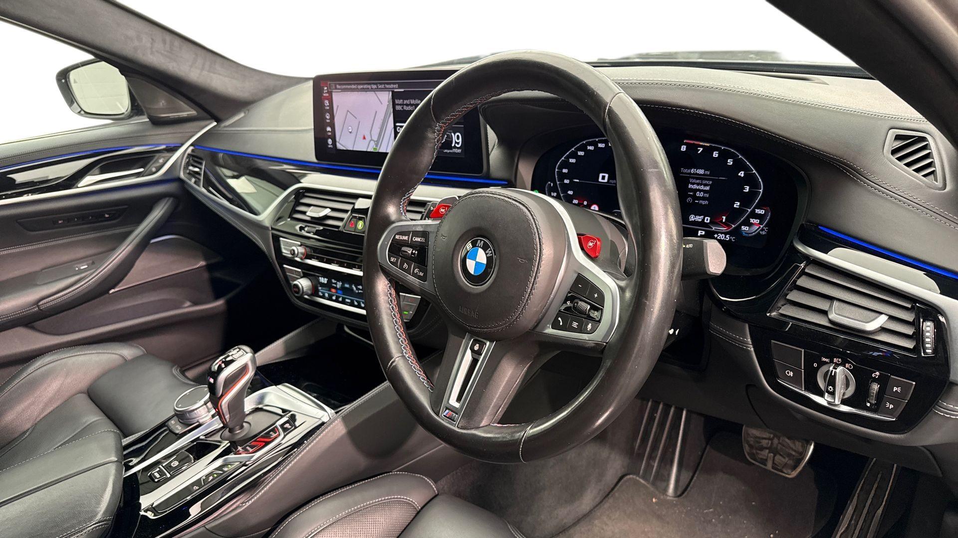 BMW M5 view 6