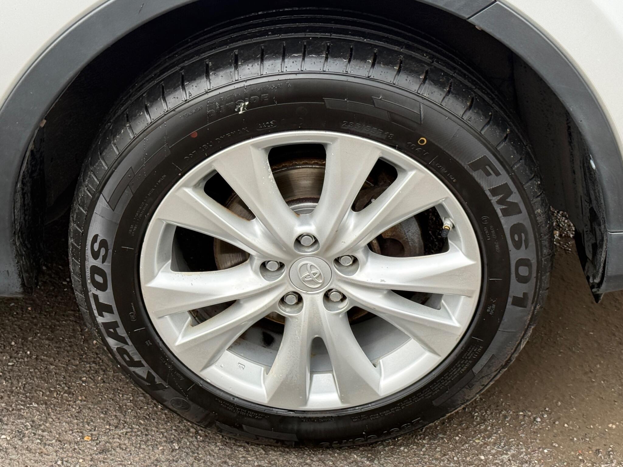 Toyota RAV4 - Image 30
