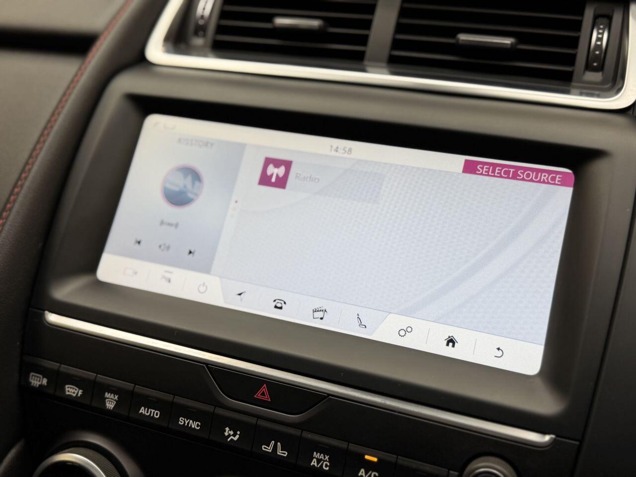 Jaguar E-Pace view 55