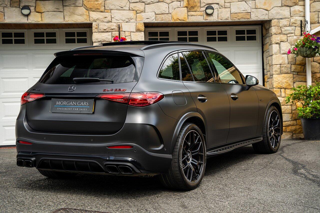 Mercedes-Benz GLC view 16