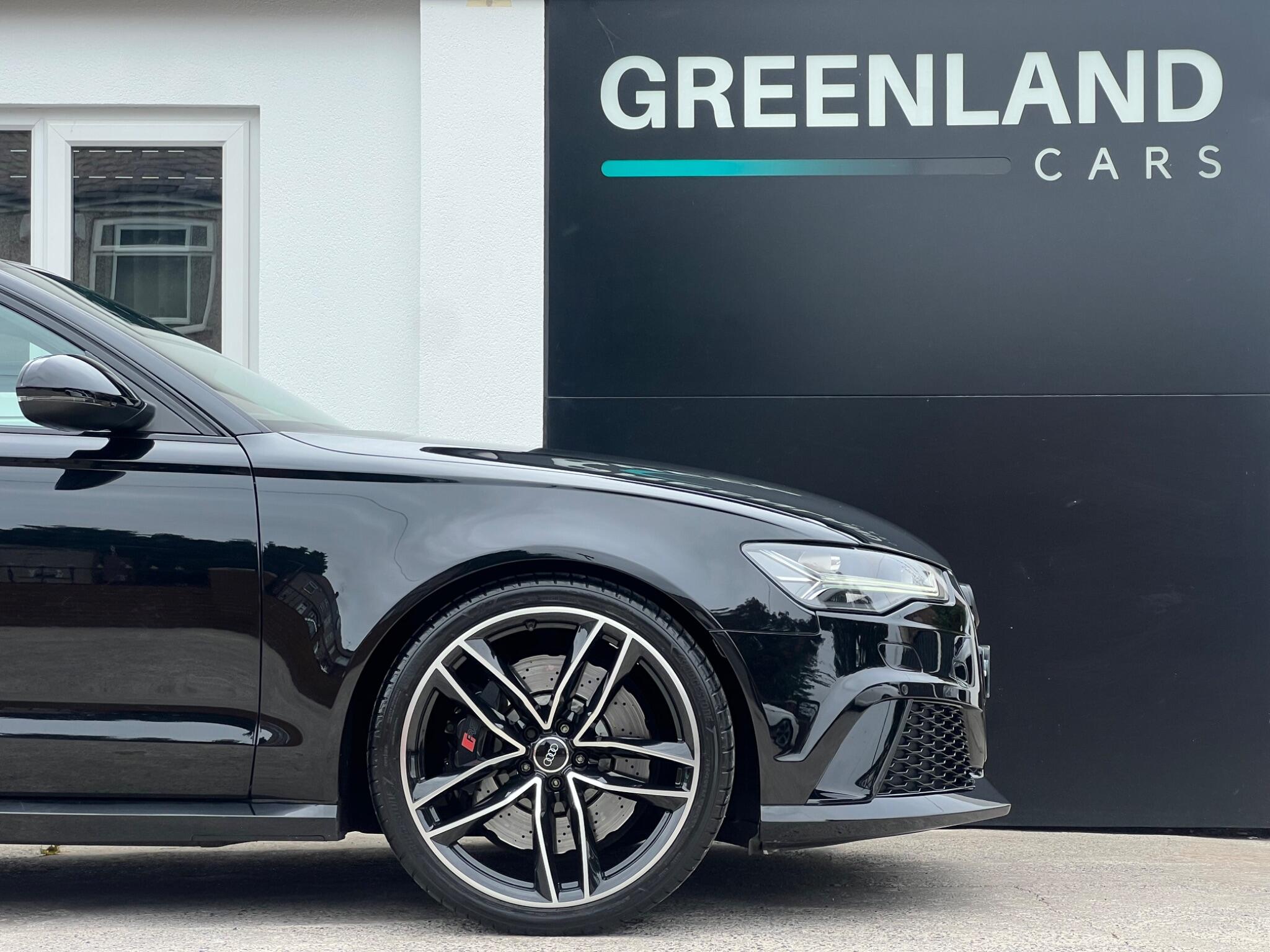 Audi RS6 view 7