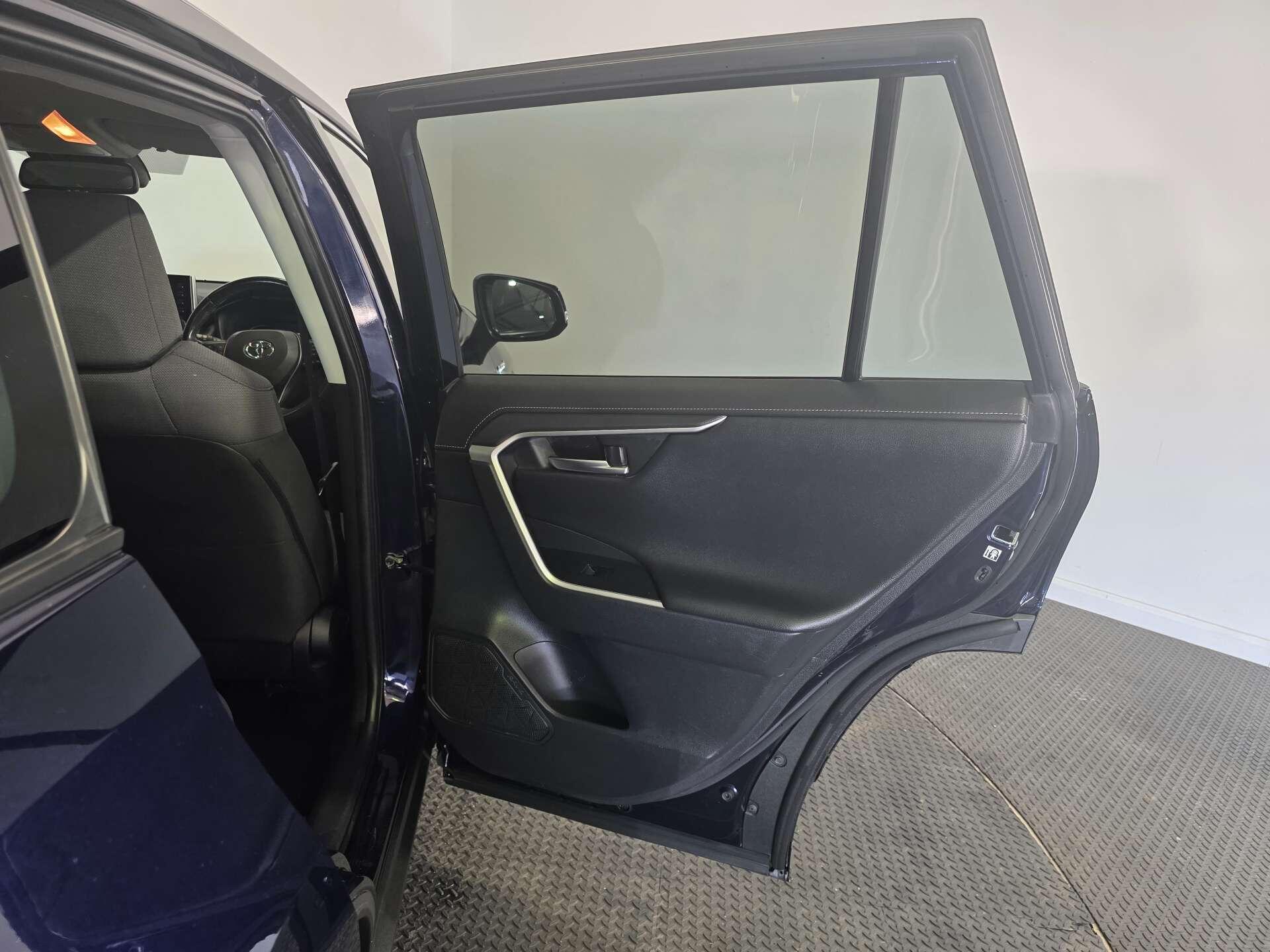 Toyota Rav4 view 30