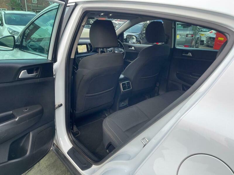 2017 Kia Sportage 1.6 GDi 2 Euro 6 (s/s) 5dr • 96,290 miles image 36