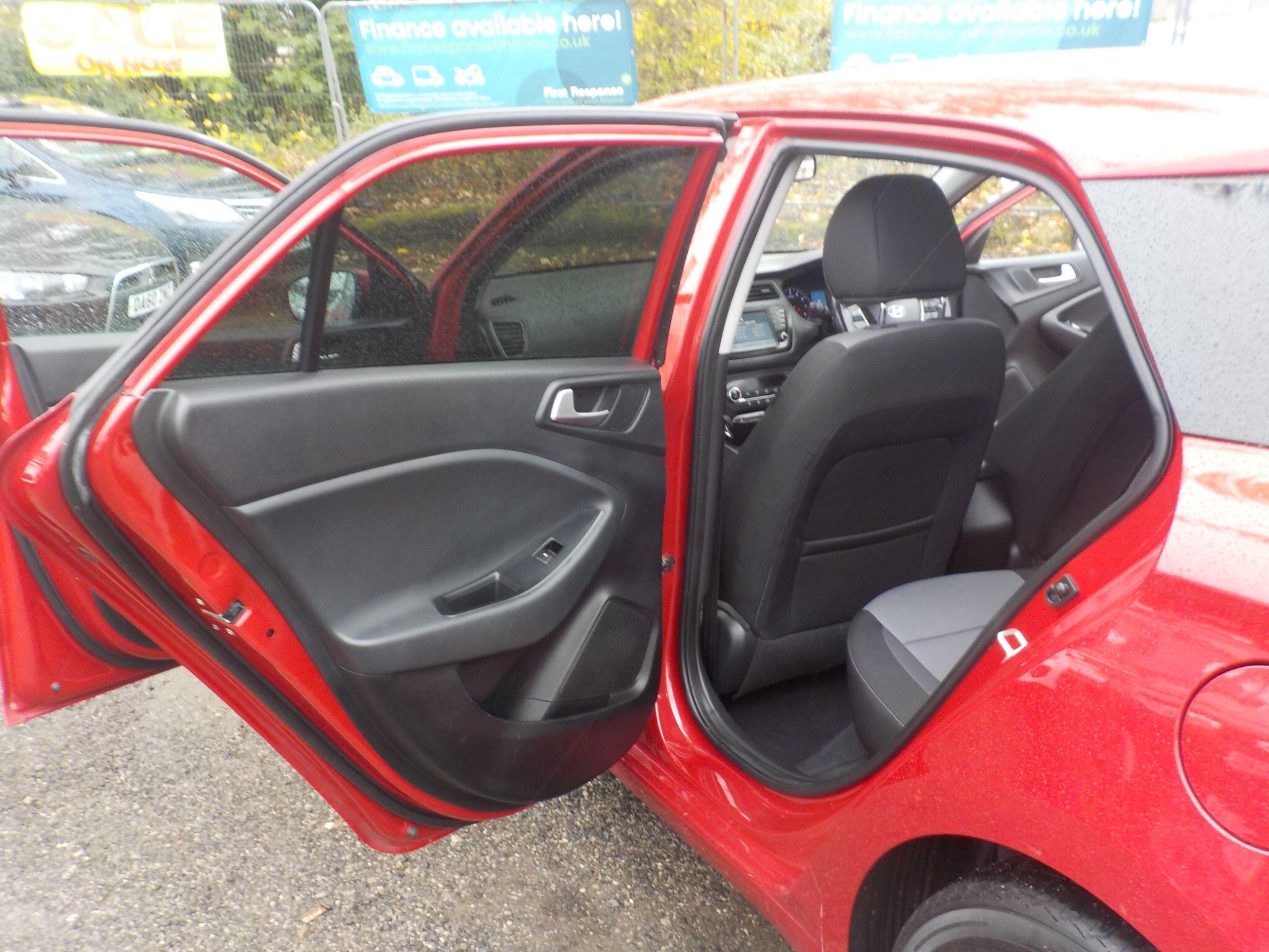 Hyundai i20 1.2 Premium SE Nav Euro 6 5dr