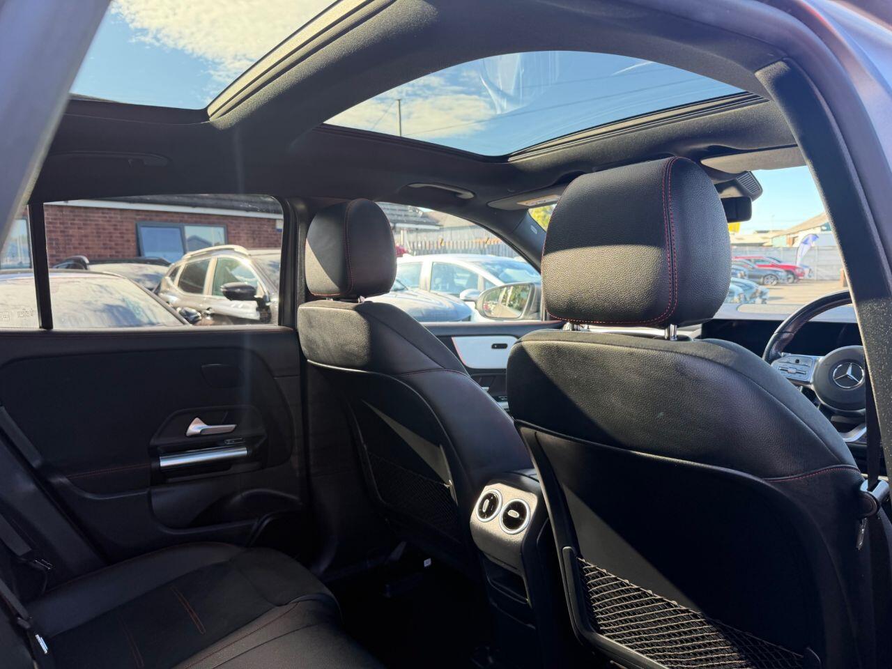 Mercedes-Benz Eqa view 43