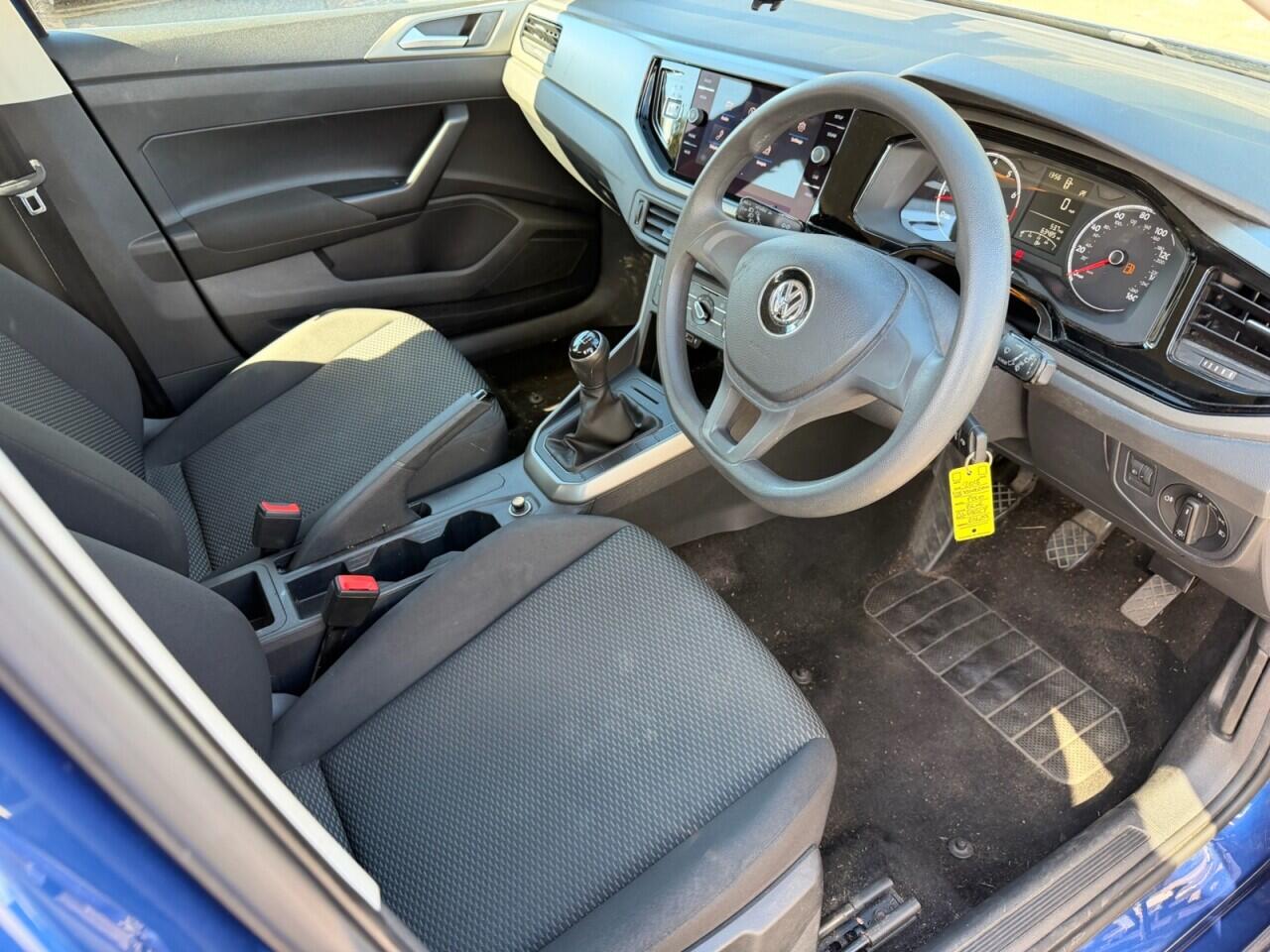 Volkswagen Polo view 10