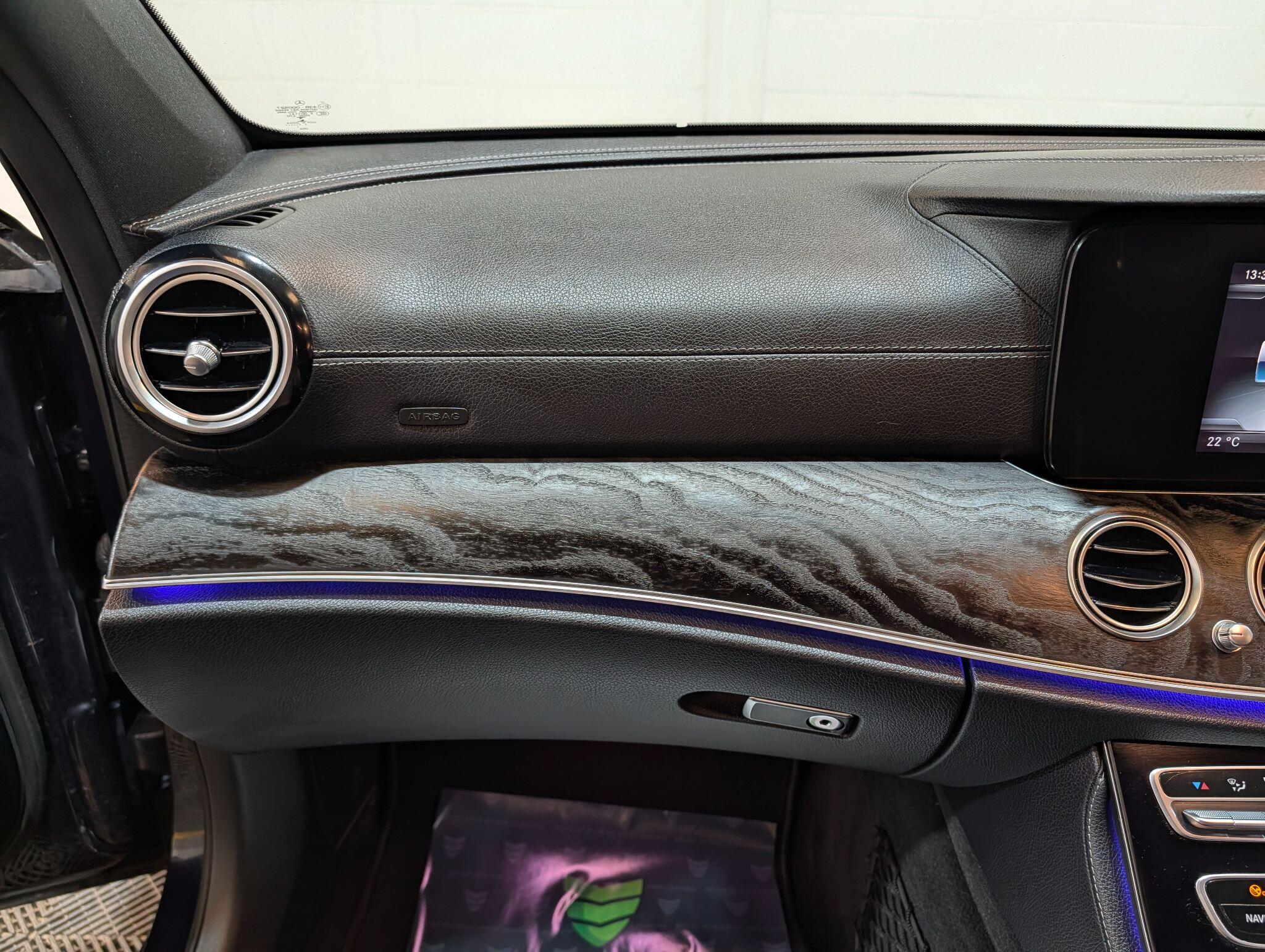 Mercedes-Benz E-Class view 83
