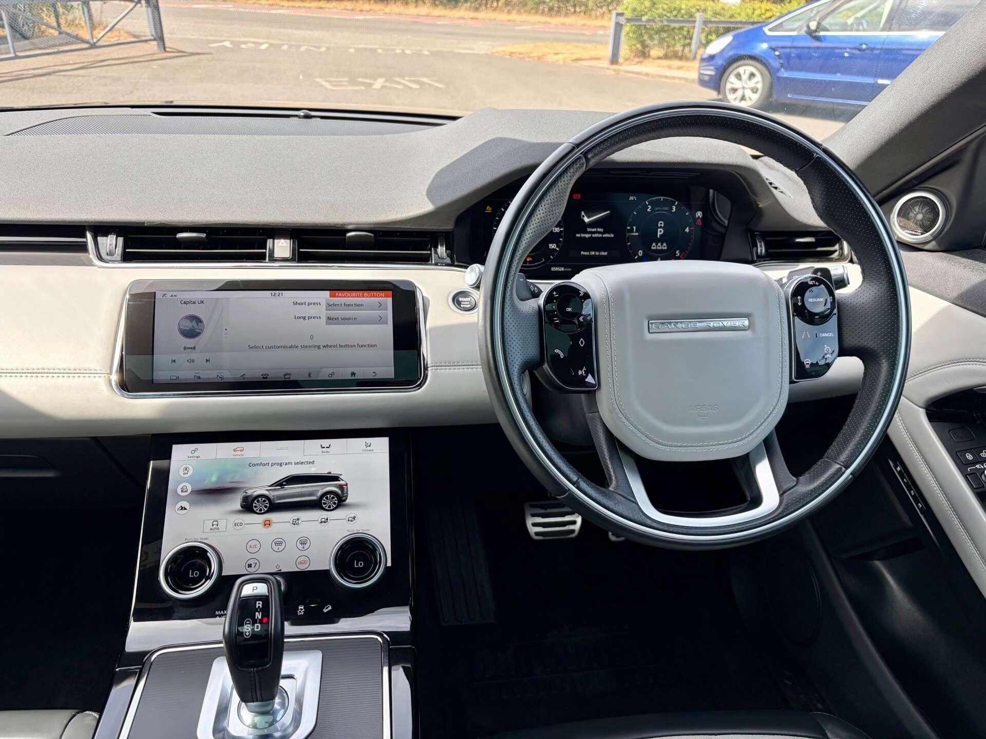 Land Rover Range Rover Evoque view 2