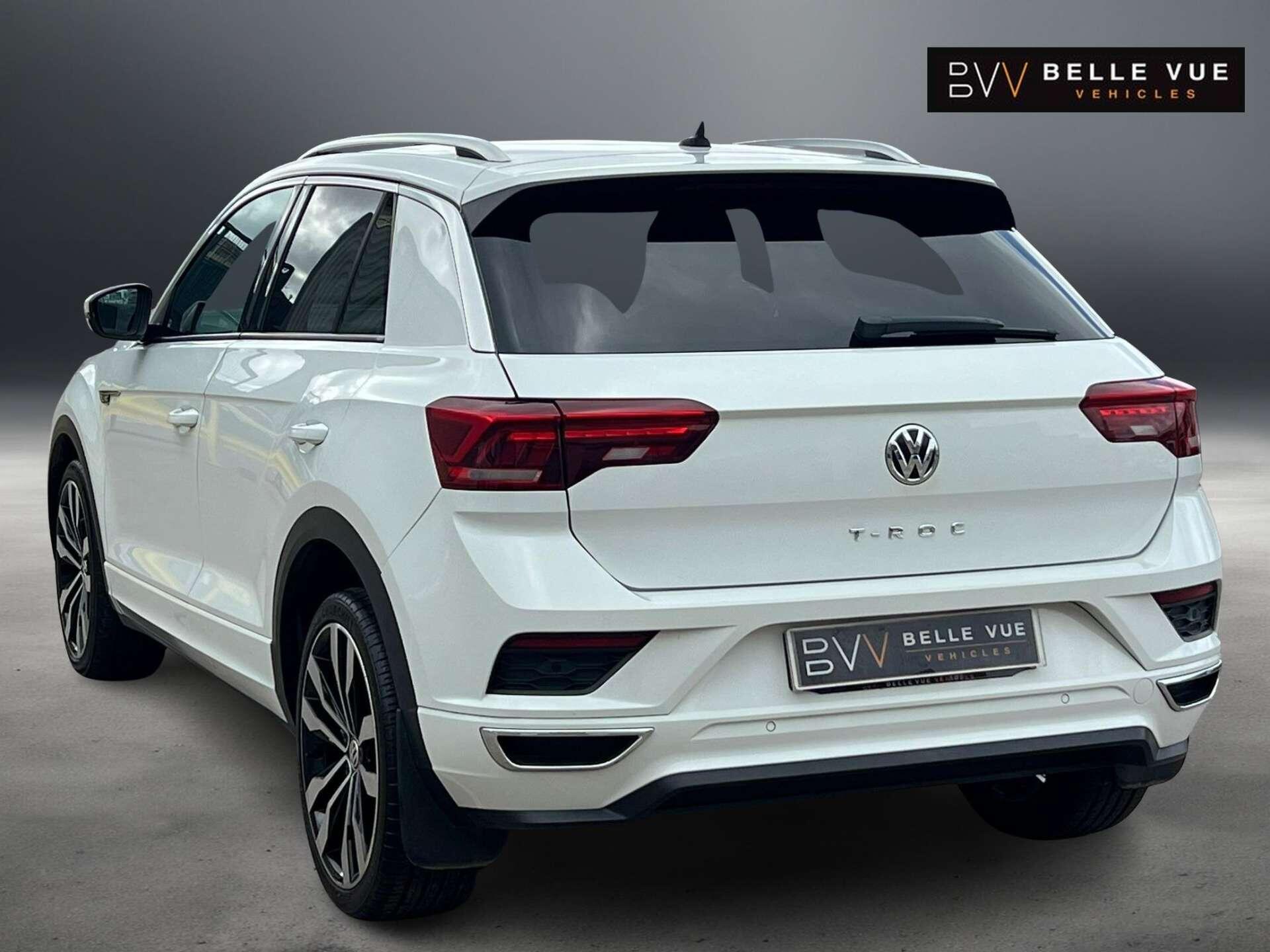 Volkswagen T-Roc view 4