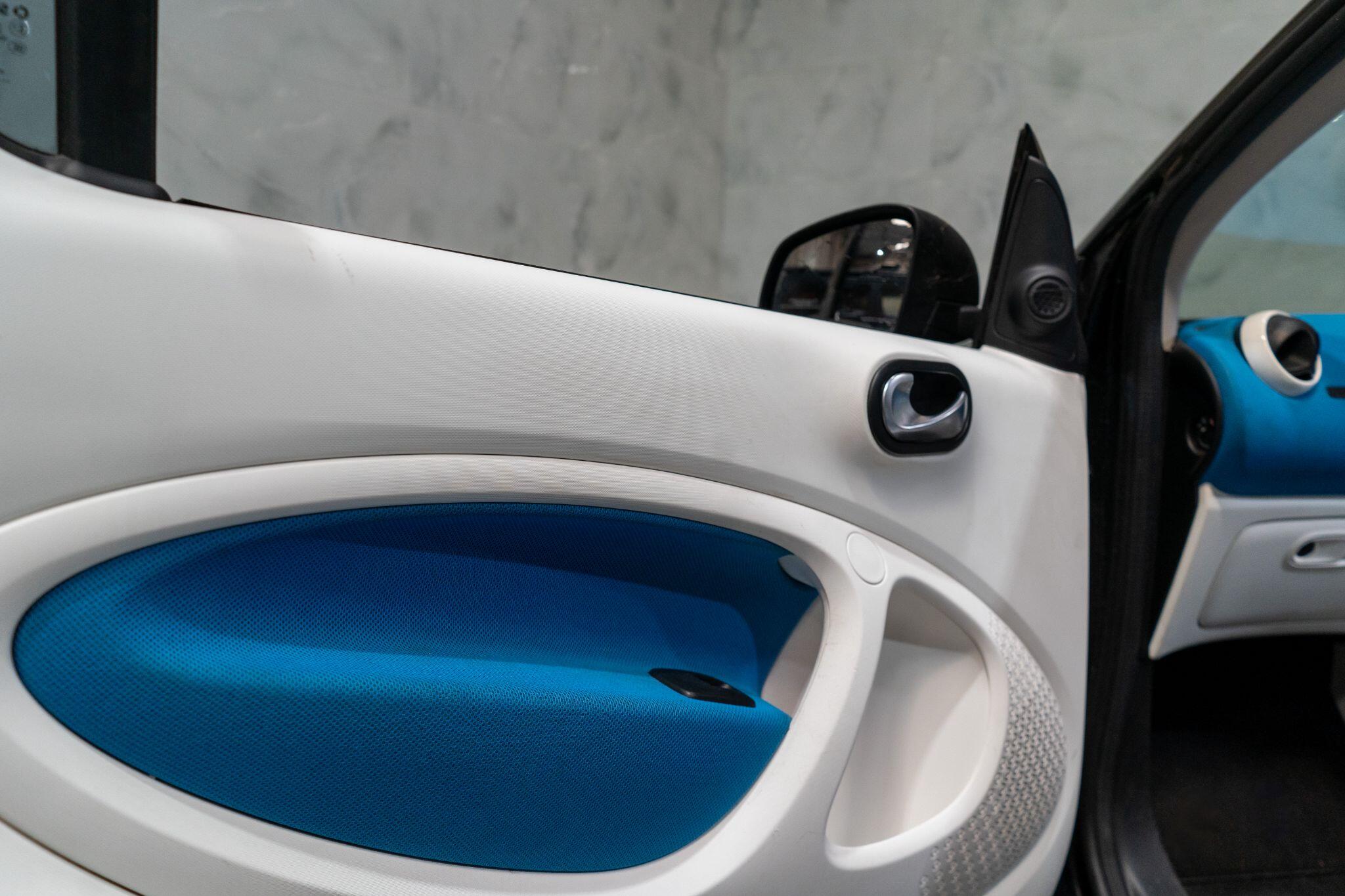 Smart Fortwo view 14
