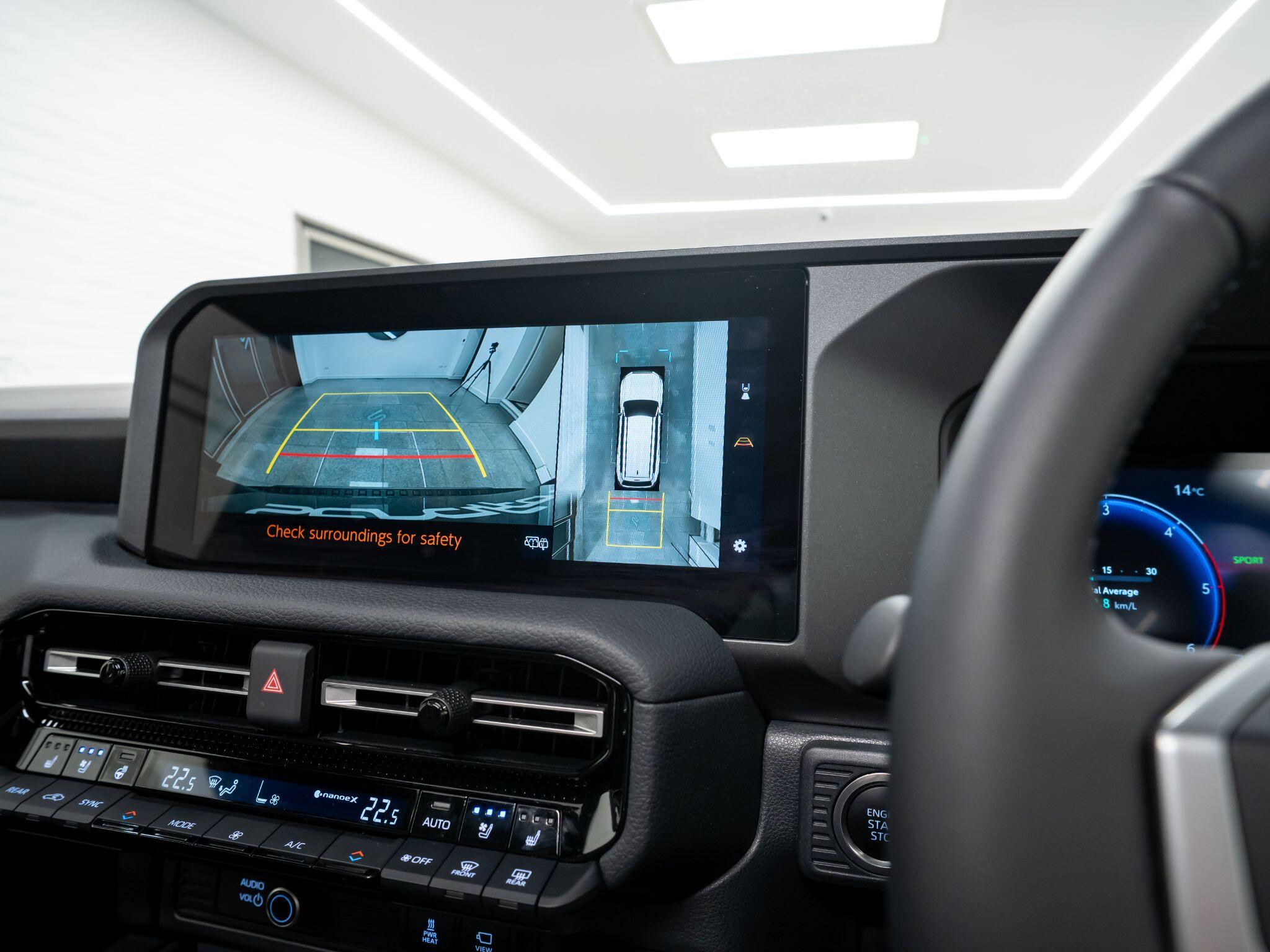 Toyota Land Cruiser view 40