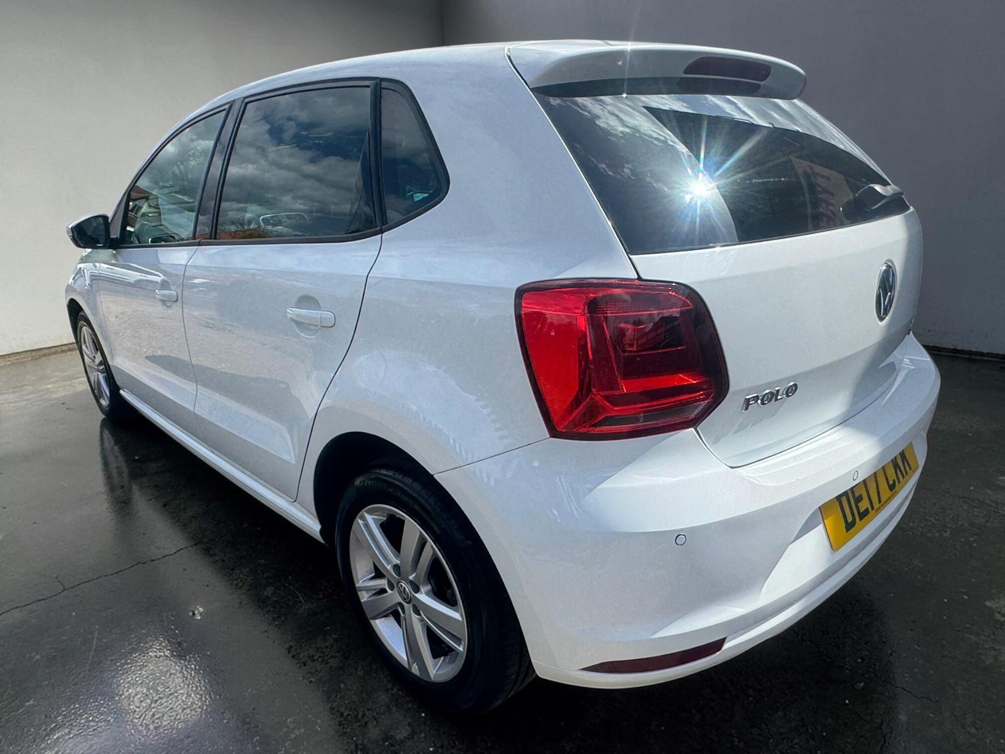 Volkswagen Polo view 8