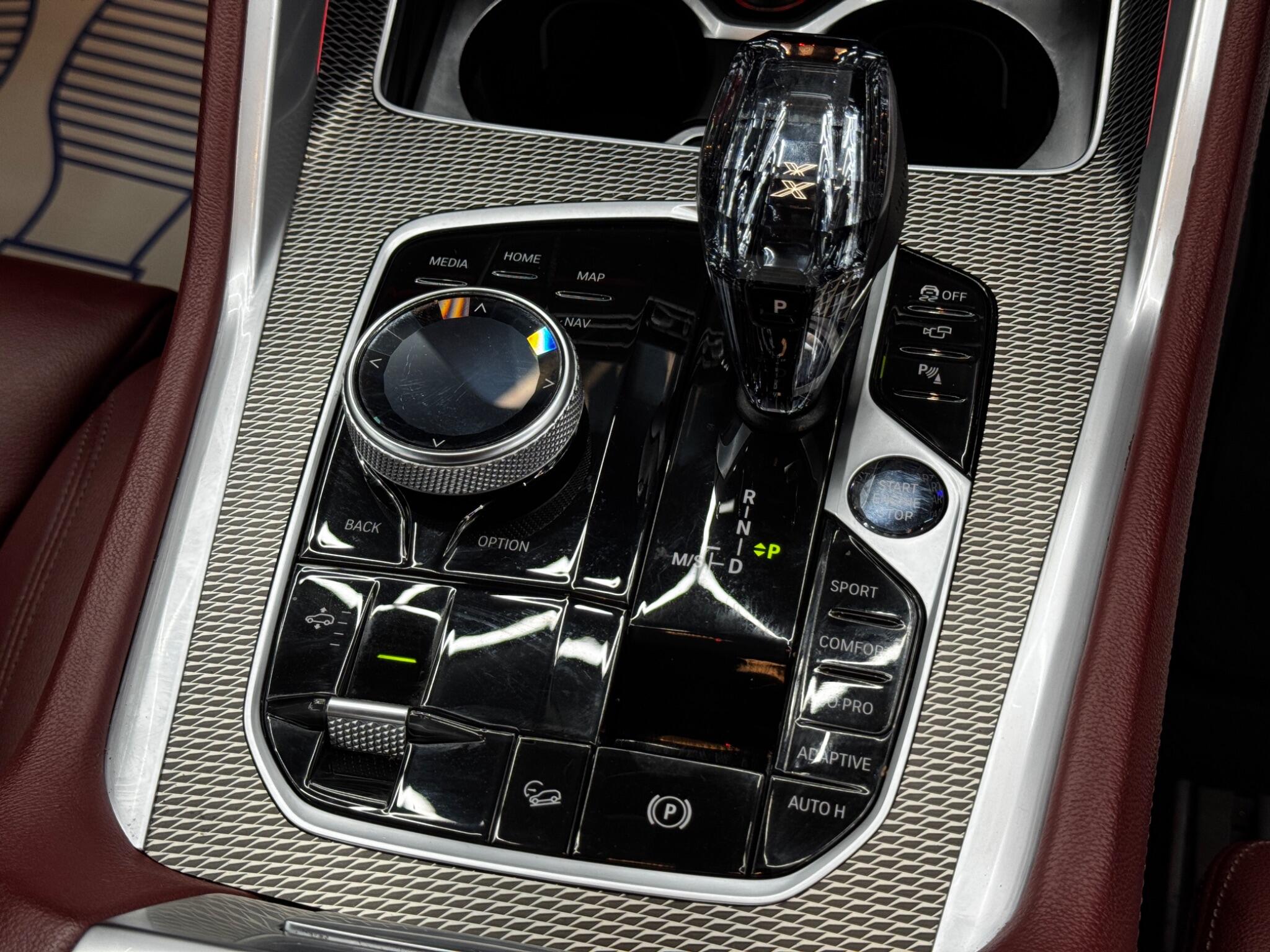 BMW X6 view 26