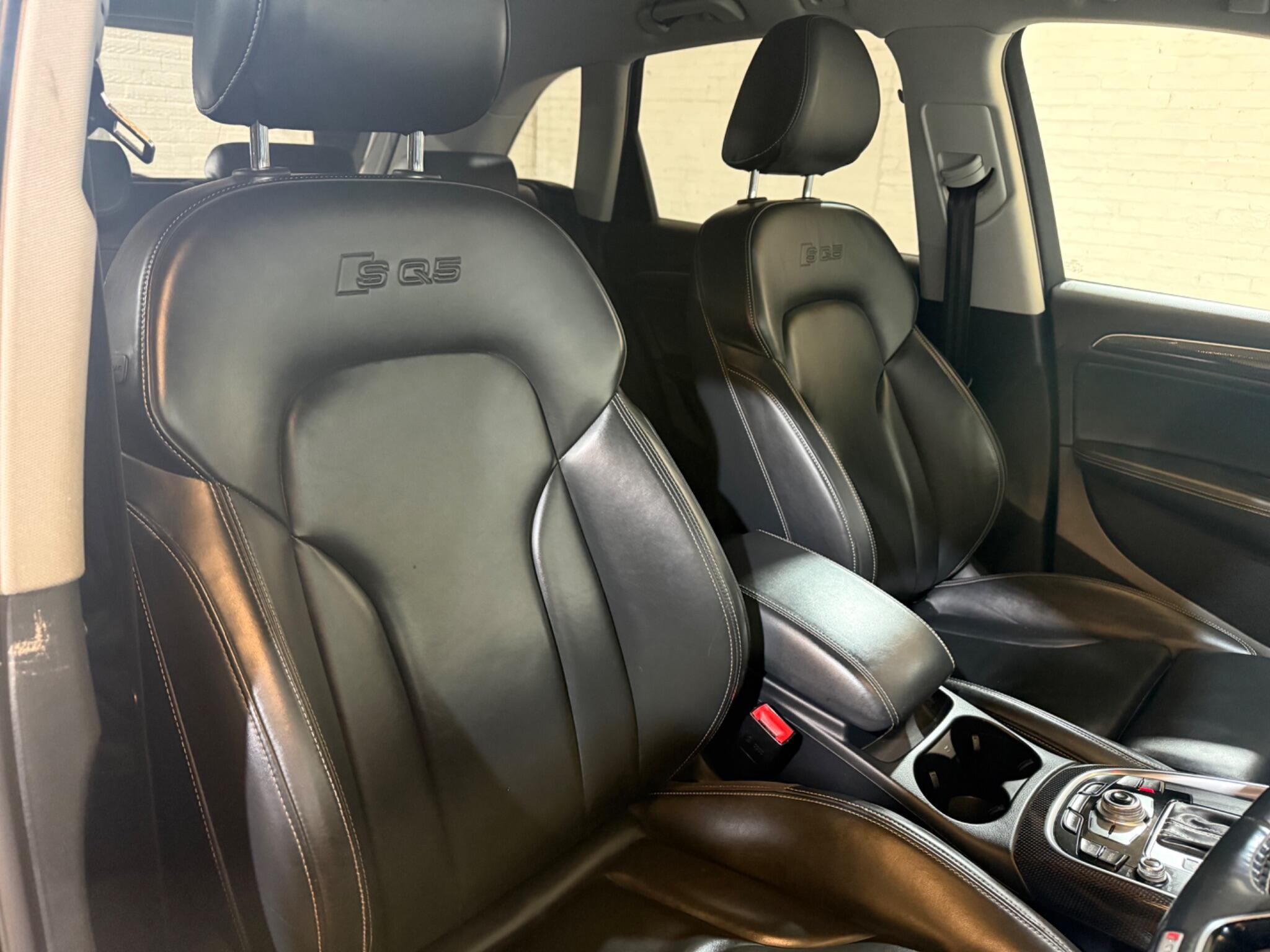Audi SQ5 view 37