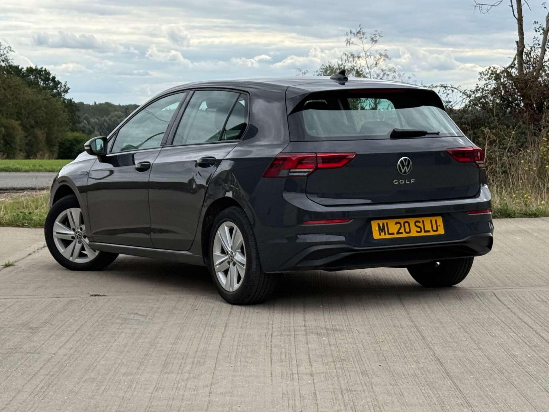 Volkswagen Golf view 2