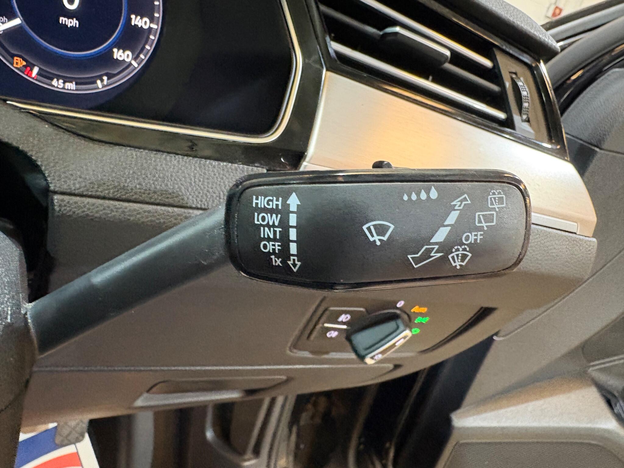 Volkswagen Passat view 56