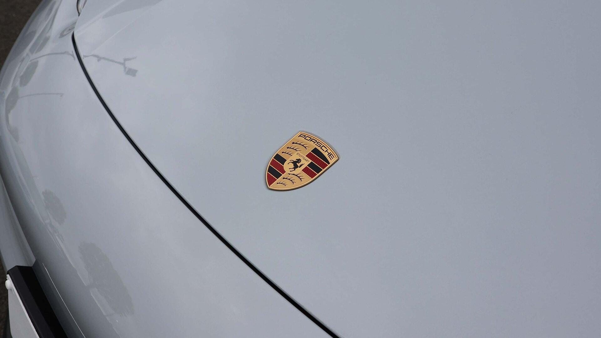 Porsche Macan view 28