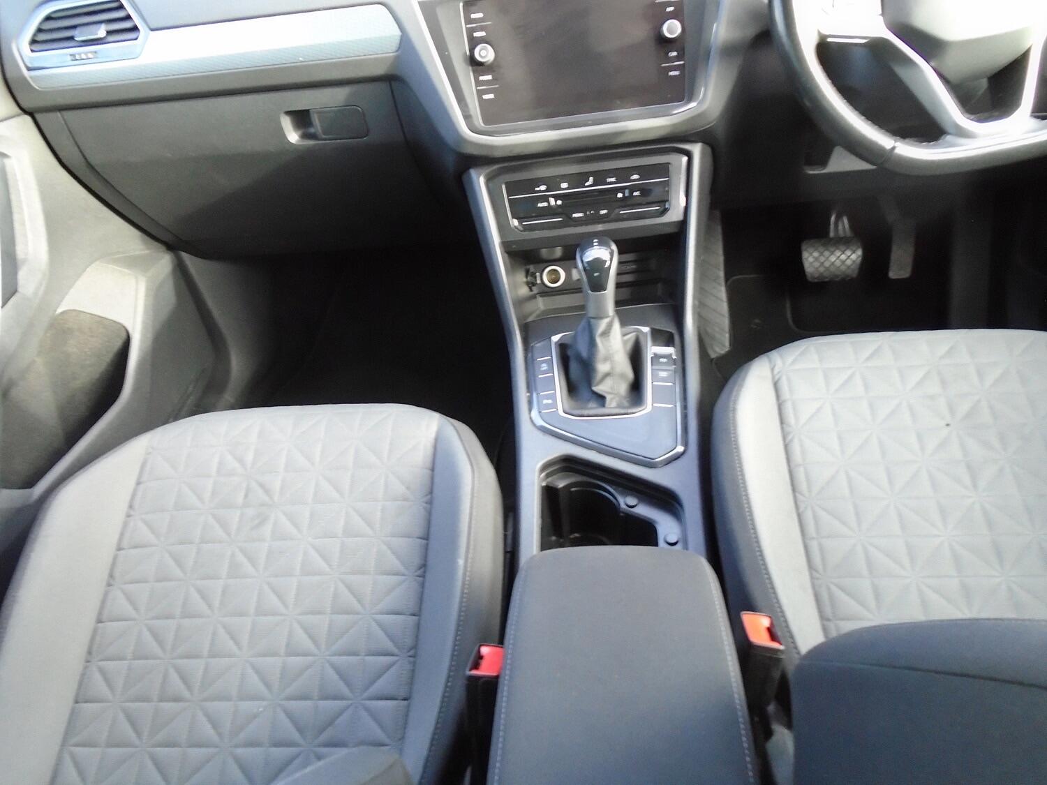 Volkswagen Tiguan view 10