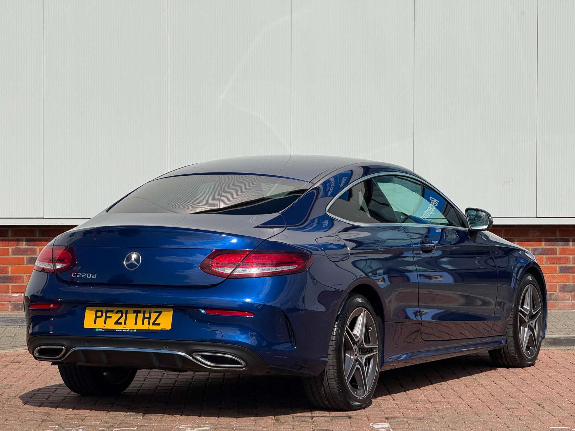 Mercedes-Benz C Class view 8